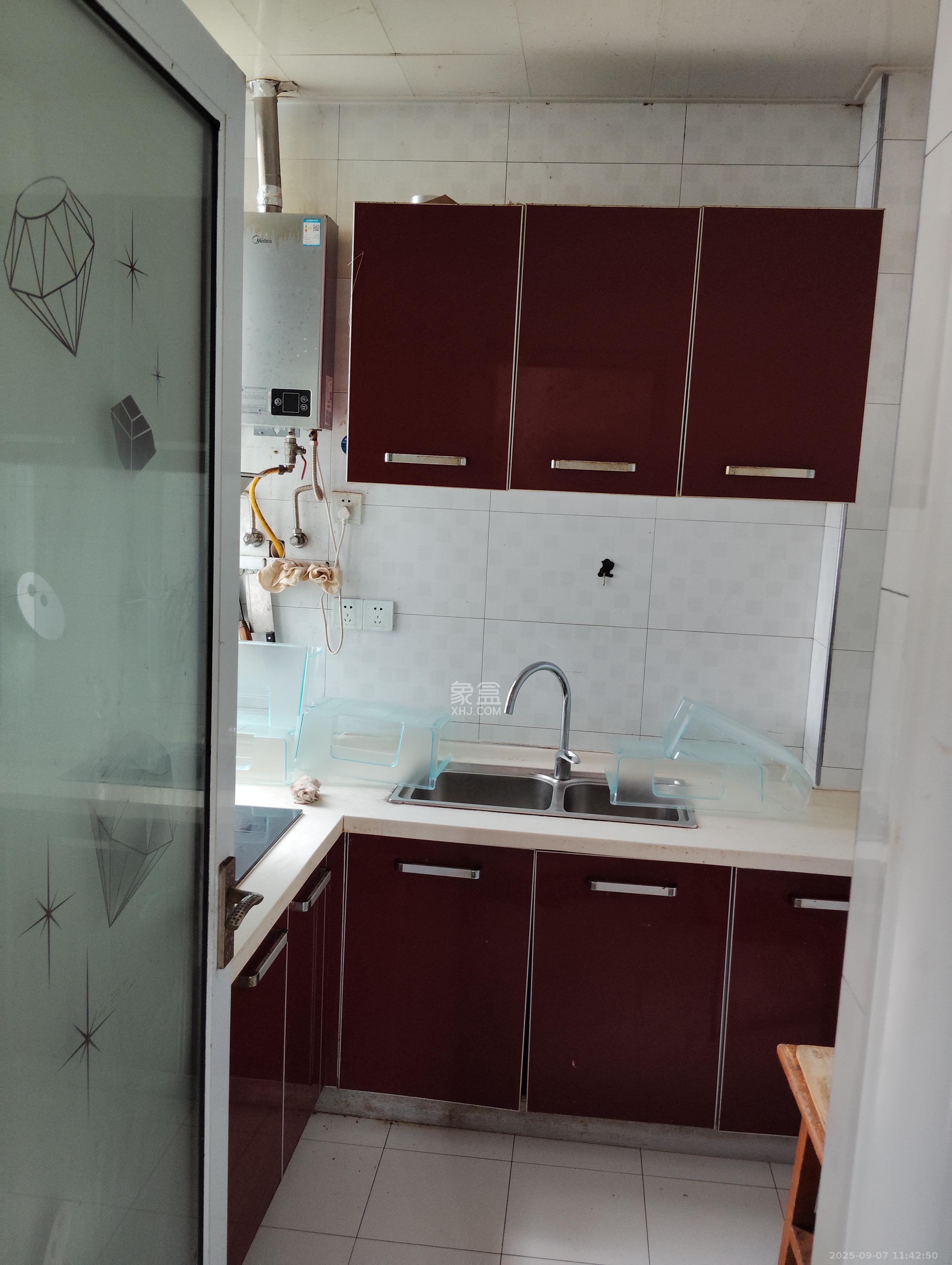 湘江世纪城融江苑 2室2厅1卫 1800.0元/月 湘江世纪城融江苑 2室2厅1卫 1800.0元/月室内图