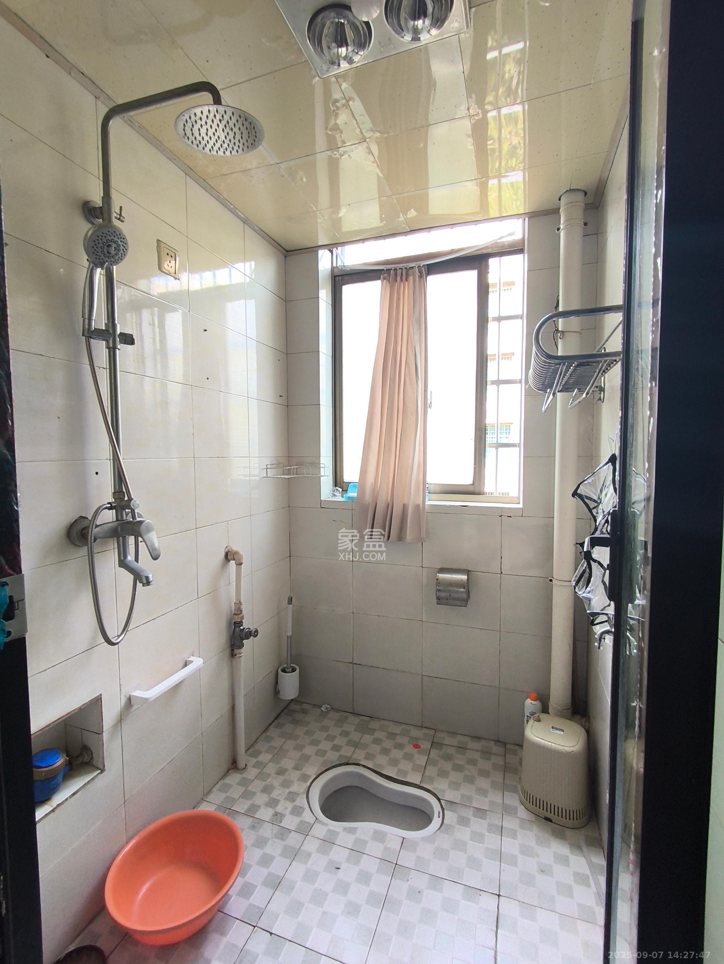 黄鹤小区1片 1室0厅0卫 1850.0元/月 黄鹤小区1片 1室0厅0卫 1850.0元/月室内图