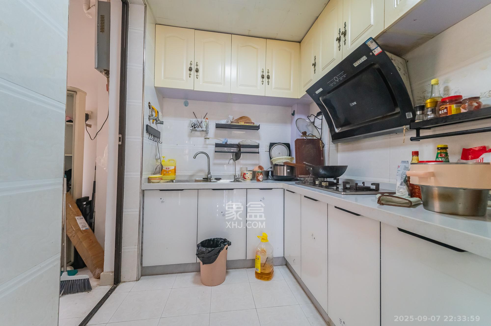 华润凤凰城三期 2室2厅1卫 58.0万 华润凤凰城三期 2室2厅1卫 58.0万厨房