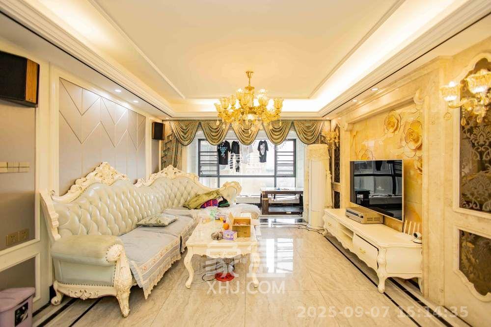 天麓尚层 4室2厅2卫 3200.0元/月 天麓尚层 4室2厅2卫 3200.0元/月室内图