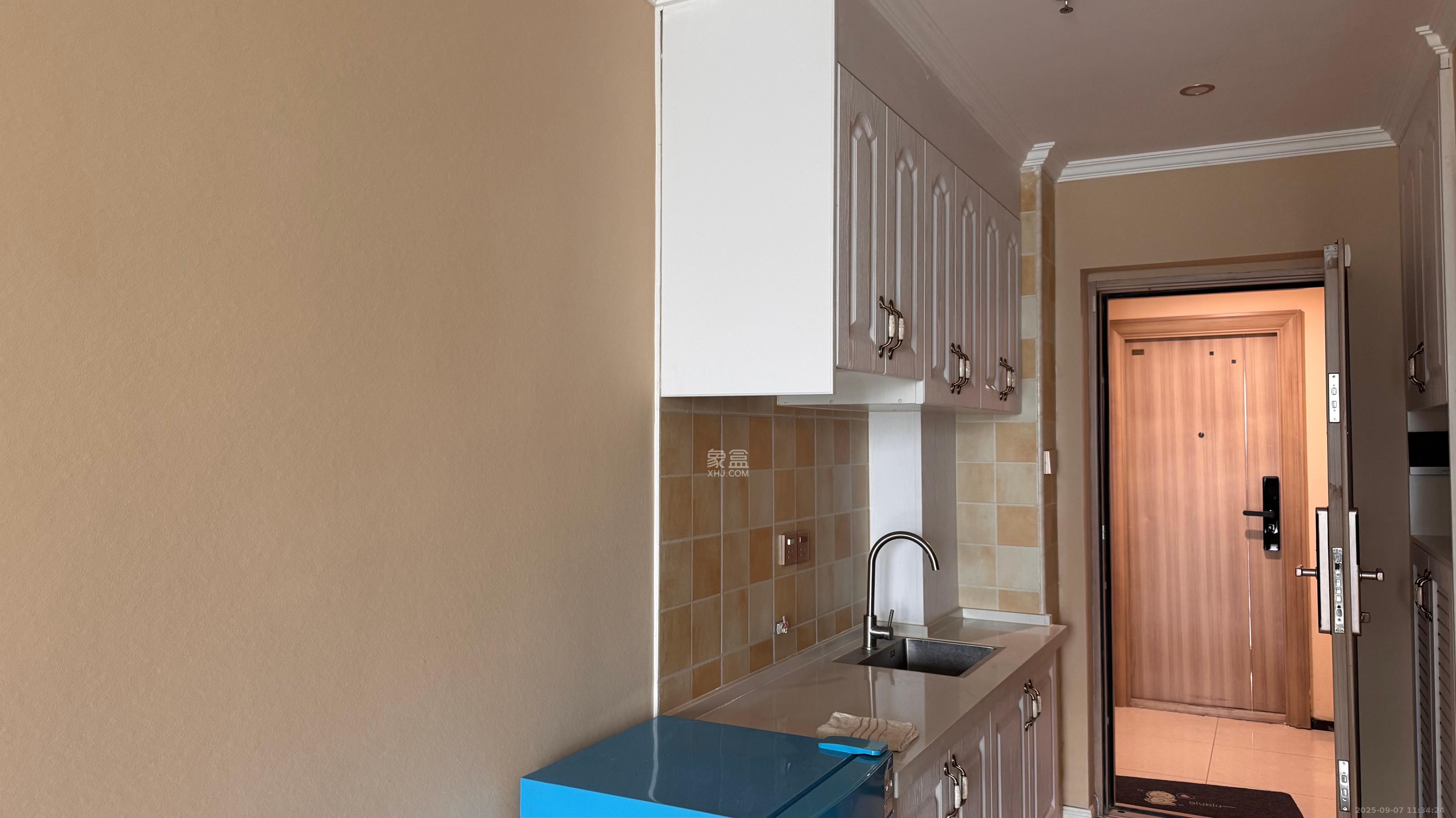 汇景发展环球中心 1室0厅0卫 2800.0元/月 汇景发展环球中心 1室0厅0卫 2800.0元/月室内图