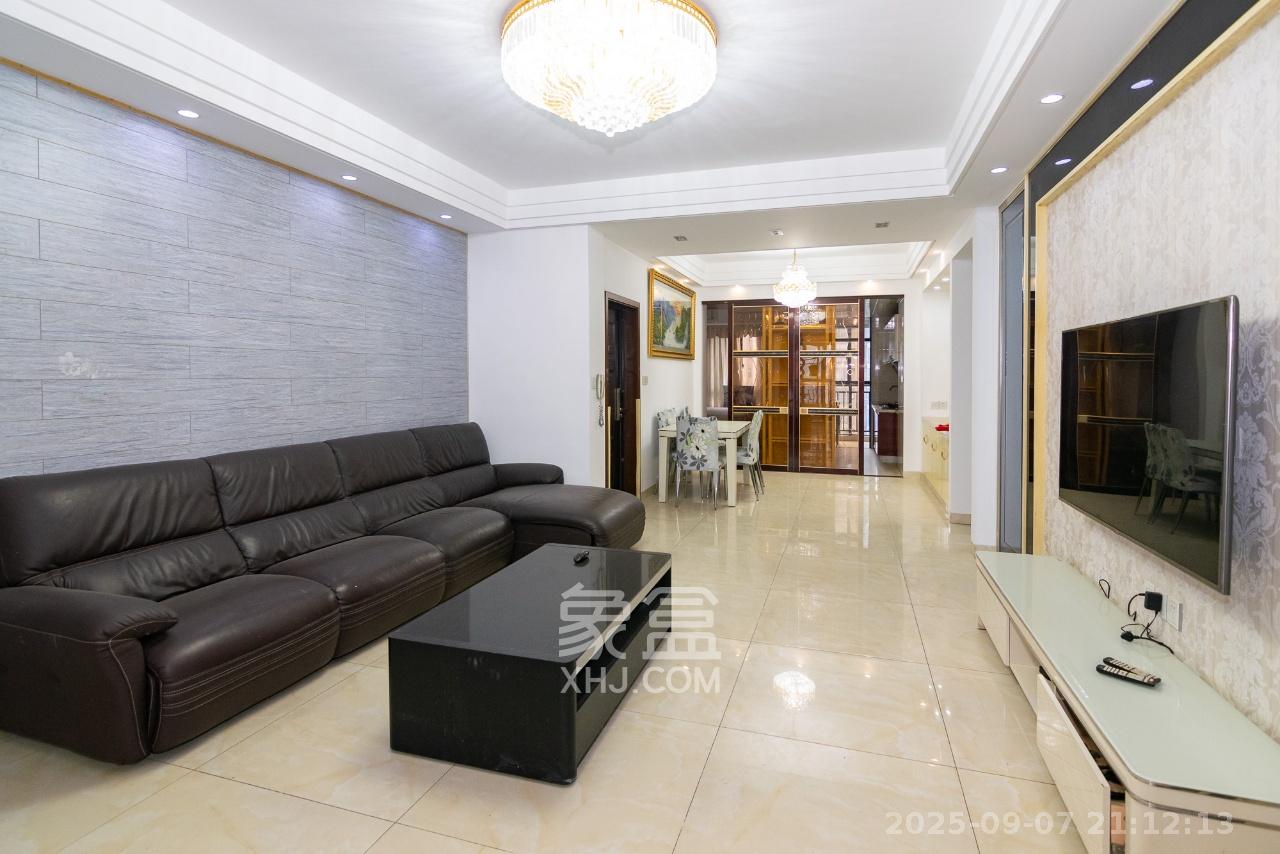 联诚国际城  3室2厅2卫    1500.0元/月 联诚国际城  3室2厅2卫    1500.0元/月室内图