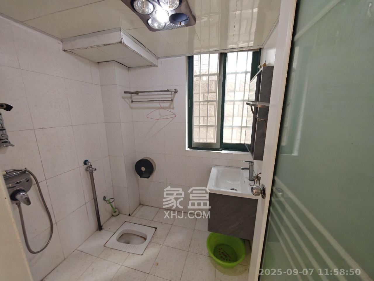 望兴景园一期  5室2厅3卫   3400.00元/月室内图