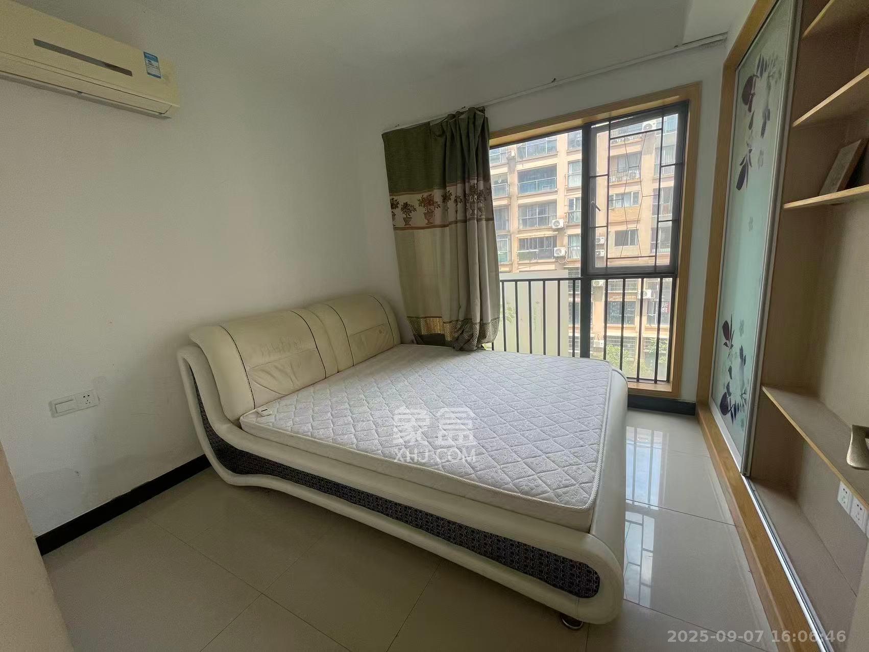 中城丽景香山园 2室2厅1卫 2100.0元/月 中城丽景香山园 2室2厅1卫 2100.0元/月室内图