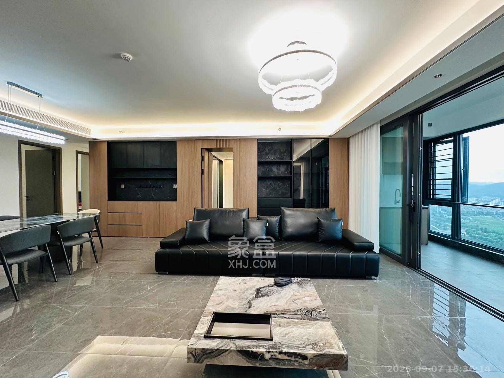 绿城招商桂语雲峯 4室2厅2卫 8000.0元/月 绿城招商桂语雲峯 4室2厅2卫 8000.0元/月室内图