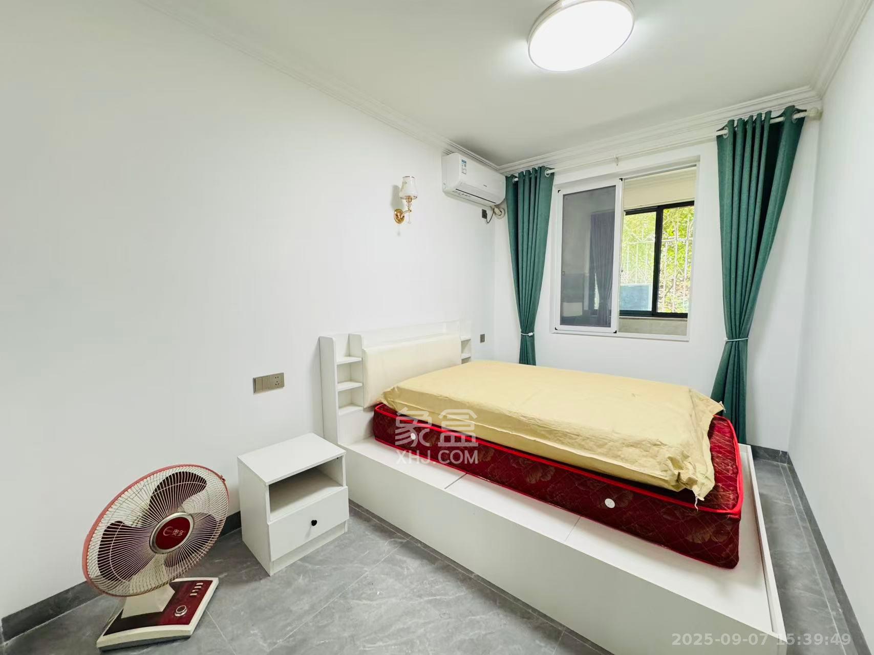 铝厂宿舍 3室2厅1卫 1900.0元/月 铝厂宿舍 3室2厅1卫 1900.0元/月室内图