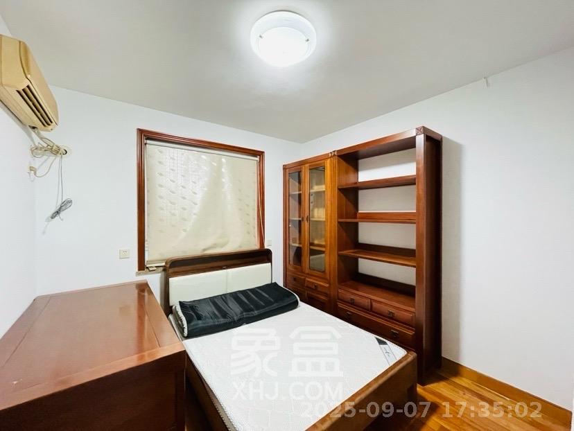 鸿园小区 3室1厅1卫 3300.0元/月 鸿园小区 3室1厅1卫 3300.0元/月室内图