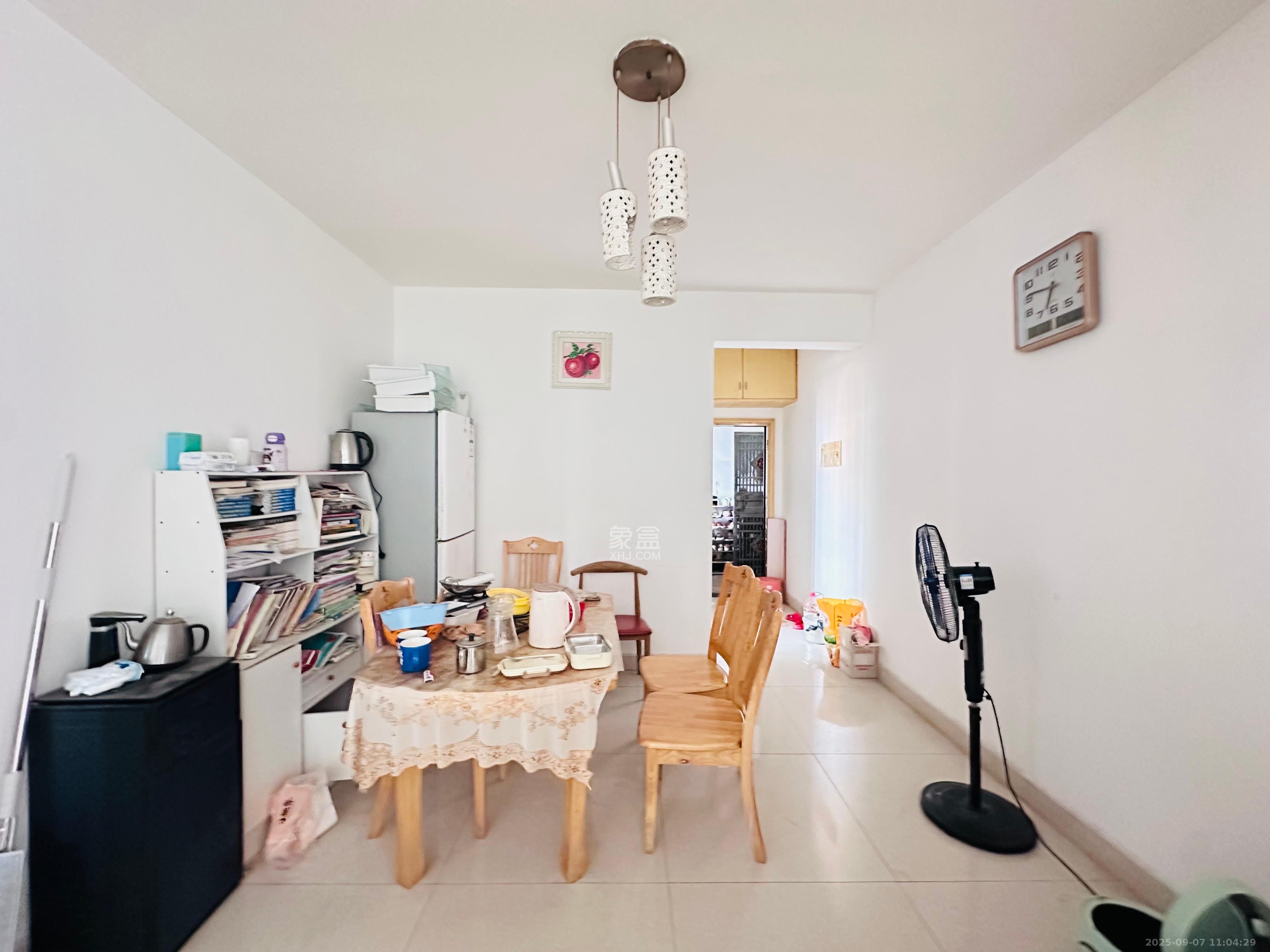 明天一城  2室2厅1卫    1500.0元/月室内图