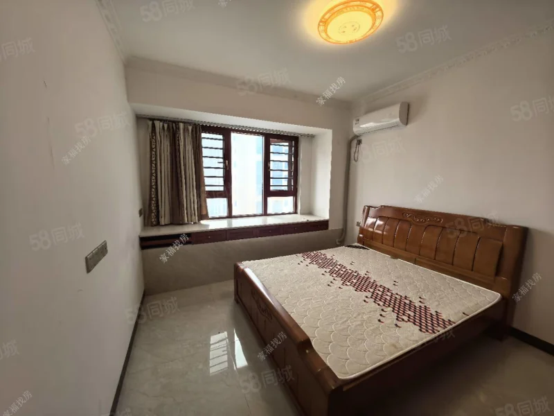 百弘学府城 3室2厅2卫 83.8万 百弘学府城 3室2厅2卫 83.8万客厅