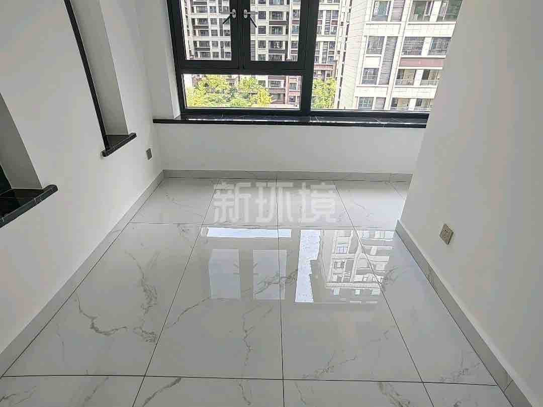 福天中央公馆  3室2厅2卫    2100.0元/月 福天中央公馆  3室2厅2卫    2100.0元/月室内图