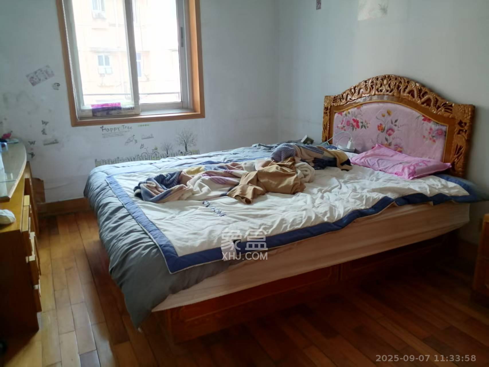 浦沅生活一区 2室1厅1卫 1600.0元/月 浦沅生活一区 2室1厅1卫 1600.0元/月室内图