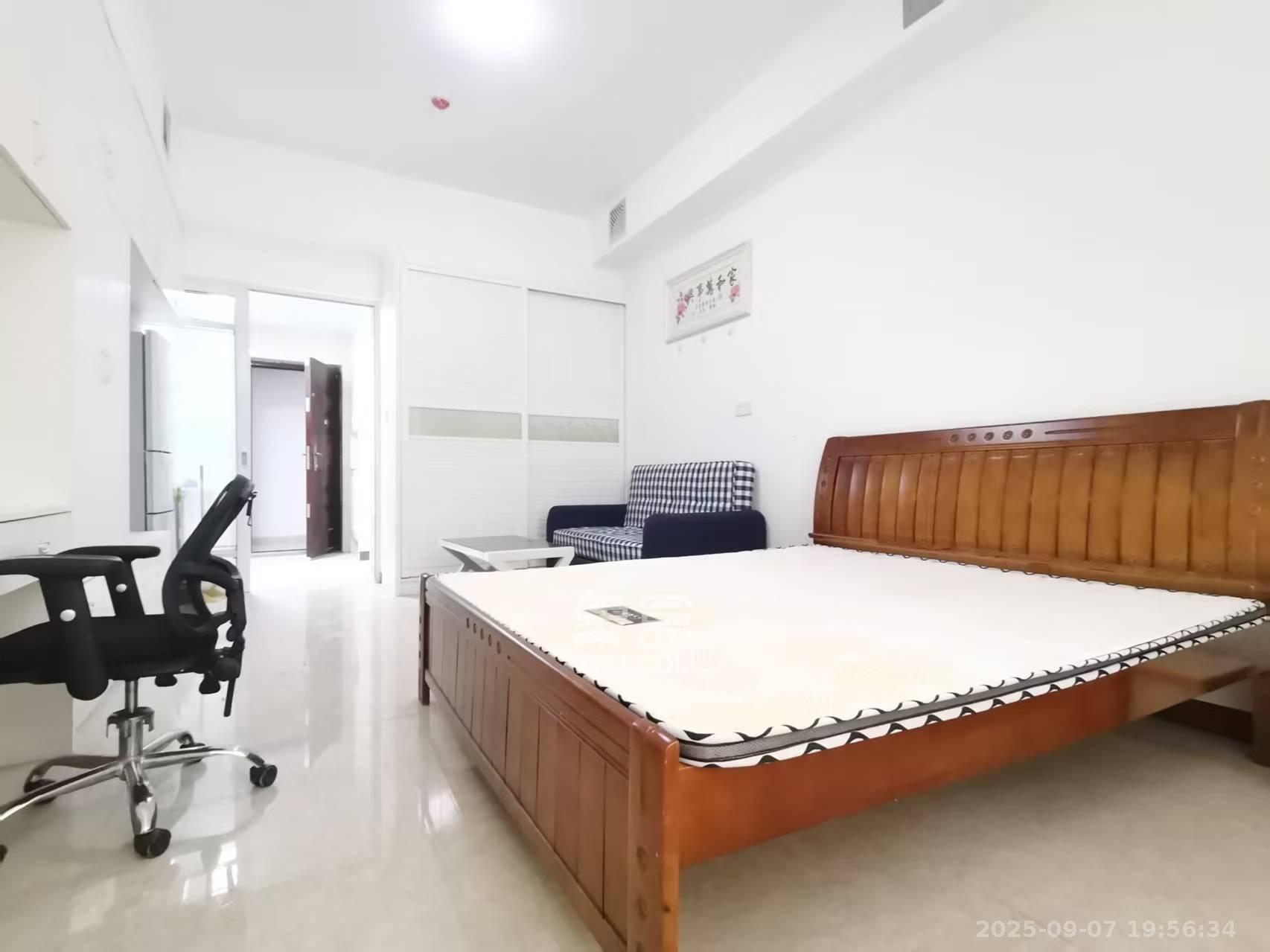 金茂梅溪湖  1室1厅1卫    1600.0元/月室内图