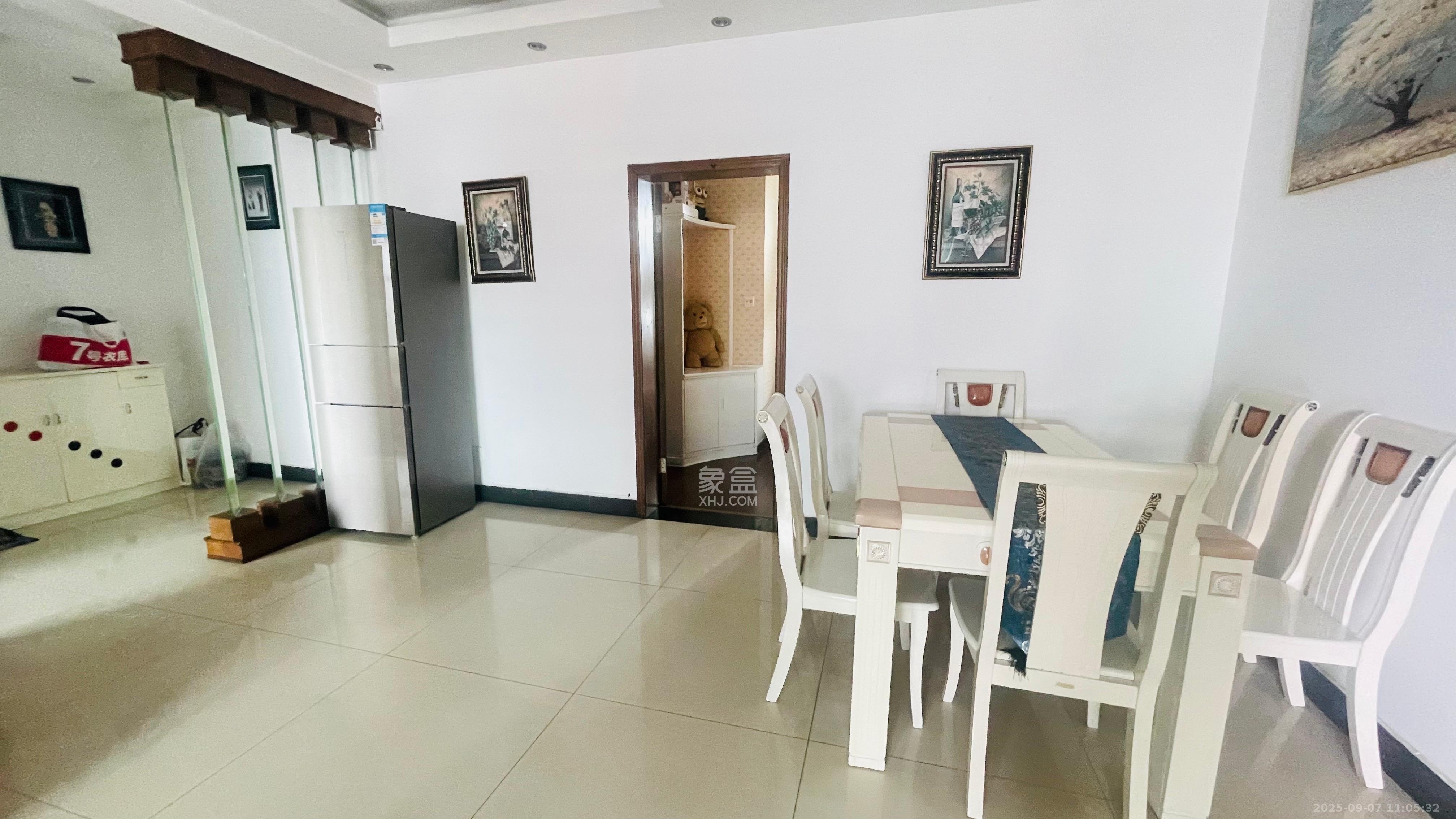 莲湖大厦  1室0厅0卫    2600.0元/月室内图