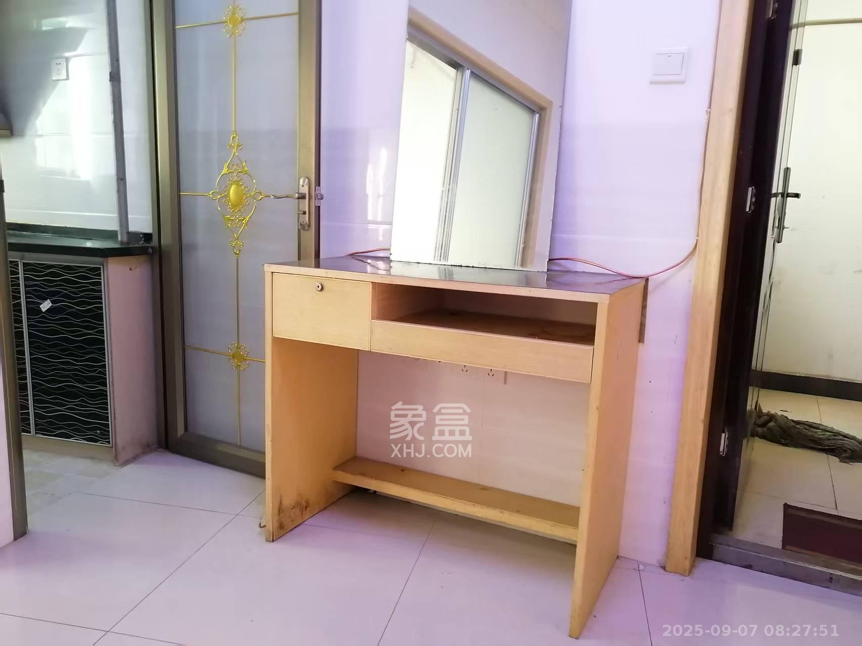 湖韵佳苑  1室1厅1卫    1300.0元/月室内图