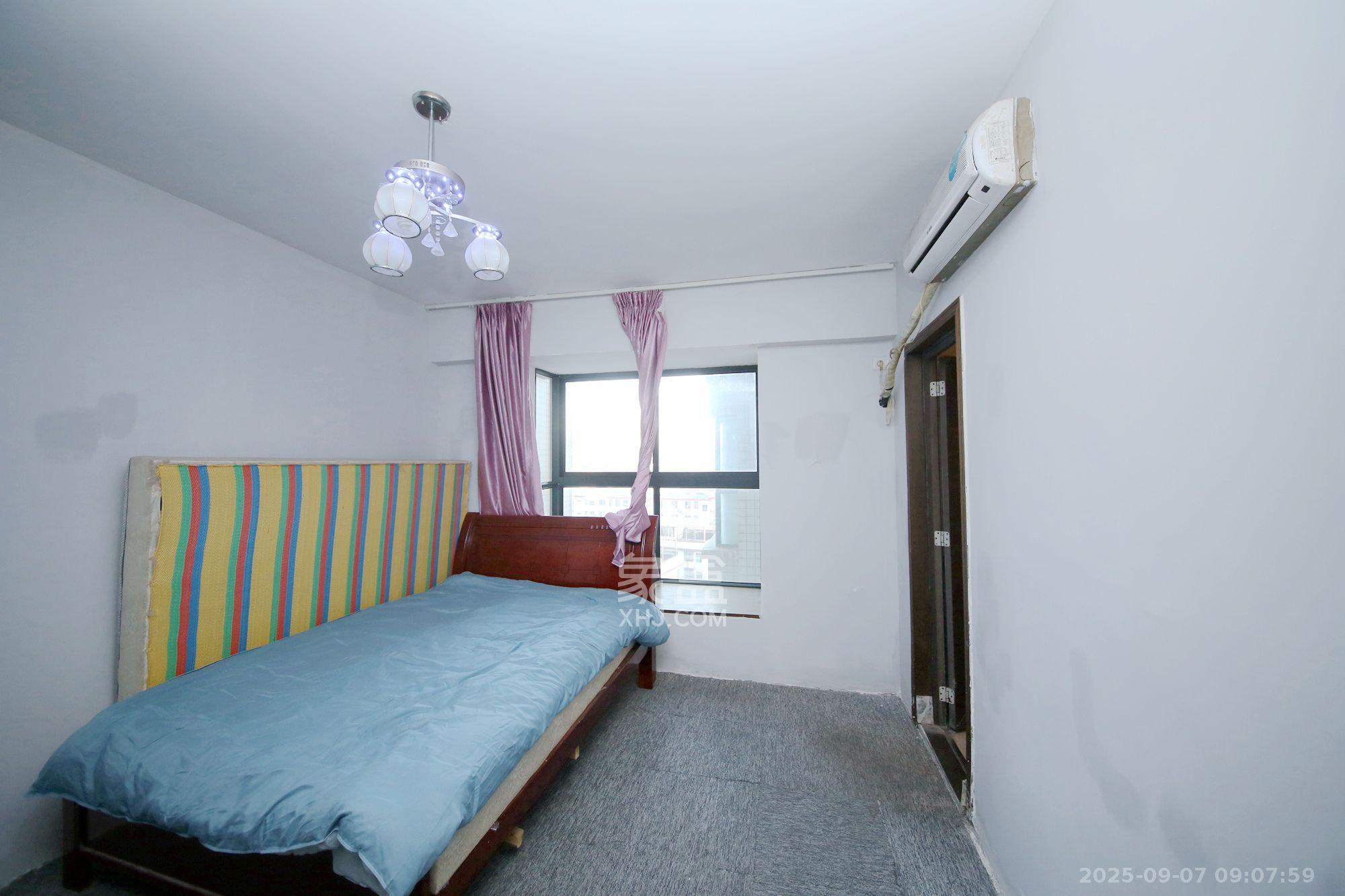 上东印象 4室2厅2卫 2400.0元/月 上东印象 4室2厅2卫 2400.0元/月室内图