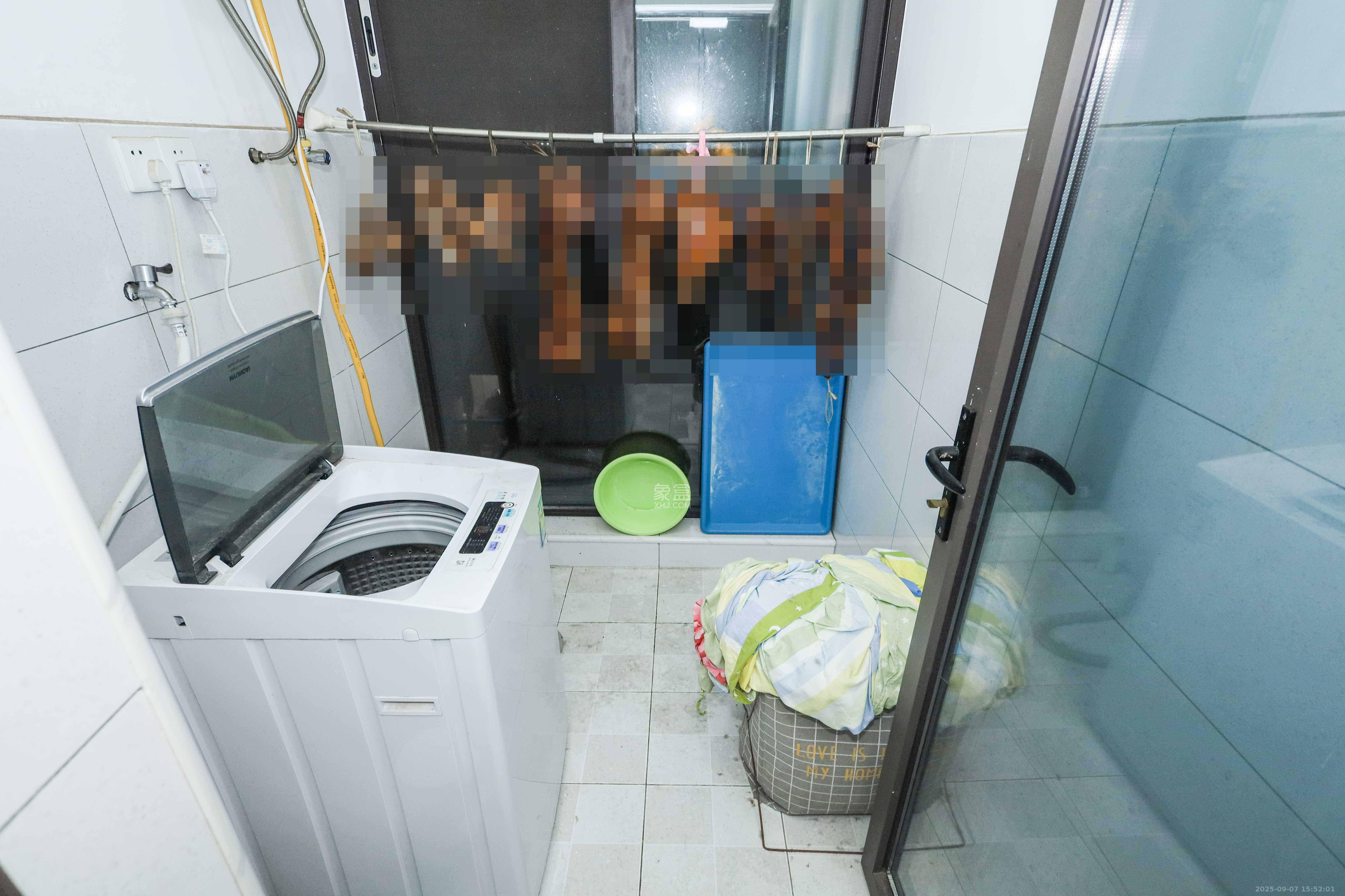 梅溪湖合能璞丽  3室2厅2卫    2500.0元/月 梅溪湖合能璞丽  3室2厅2卫    2500.0元/月室内图