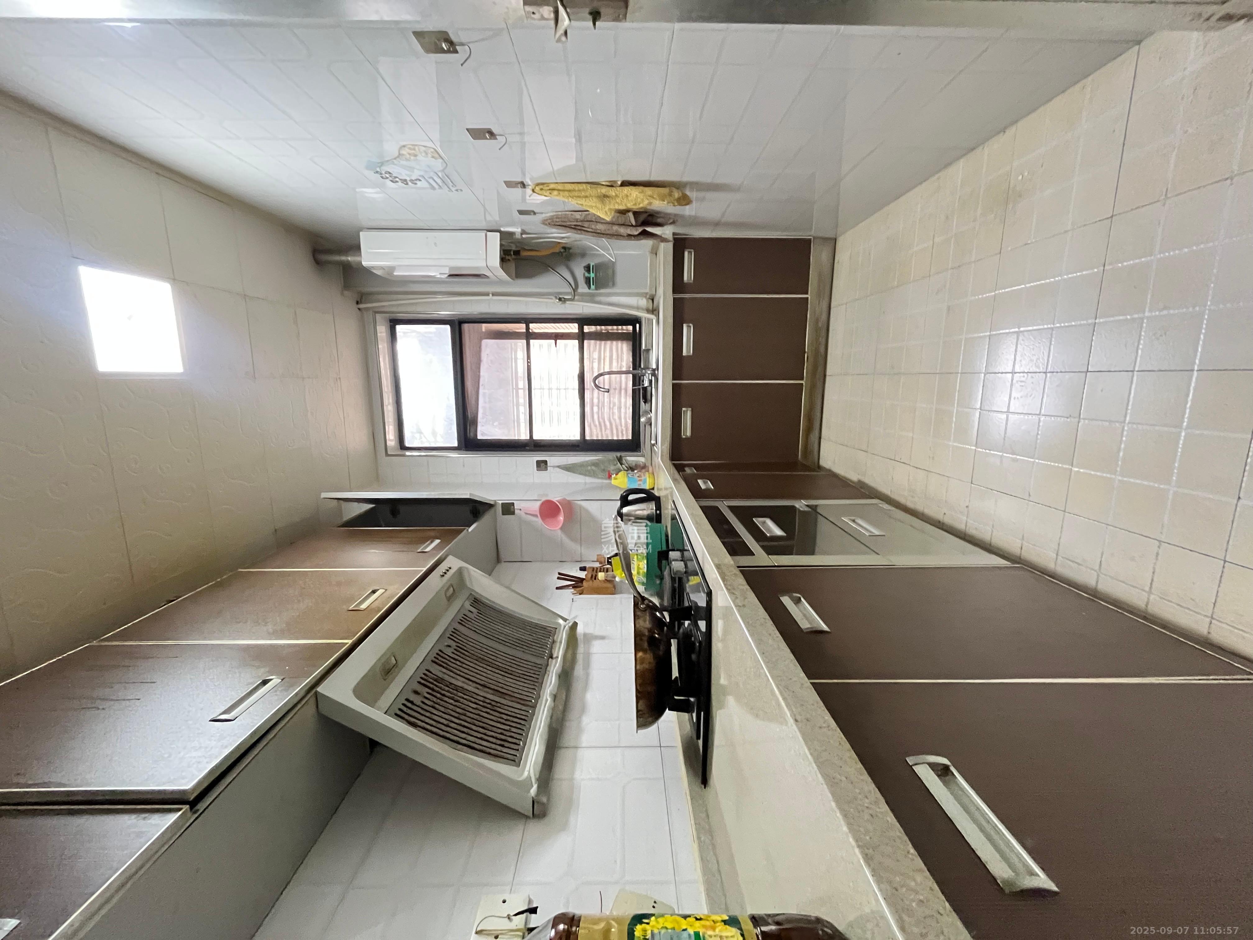 金土地第一湾  2室2厅1卫   1900.00元/月