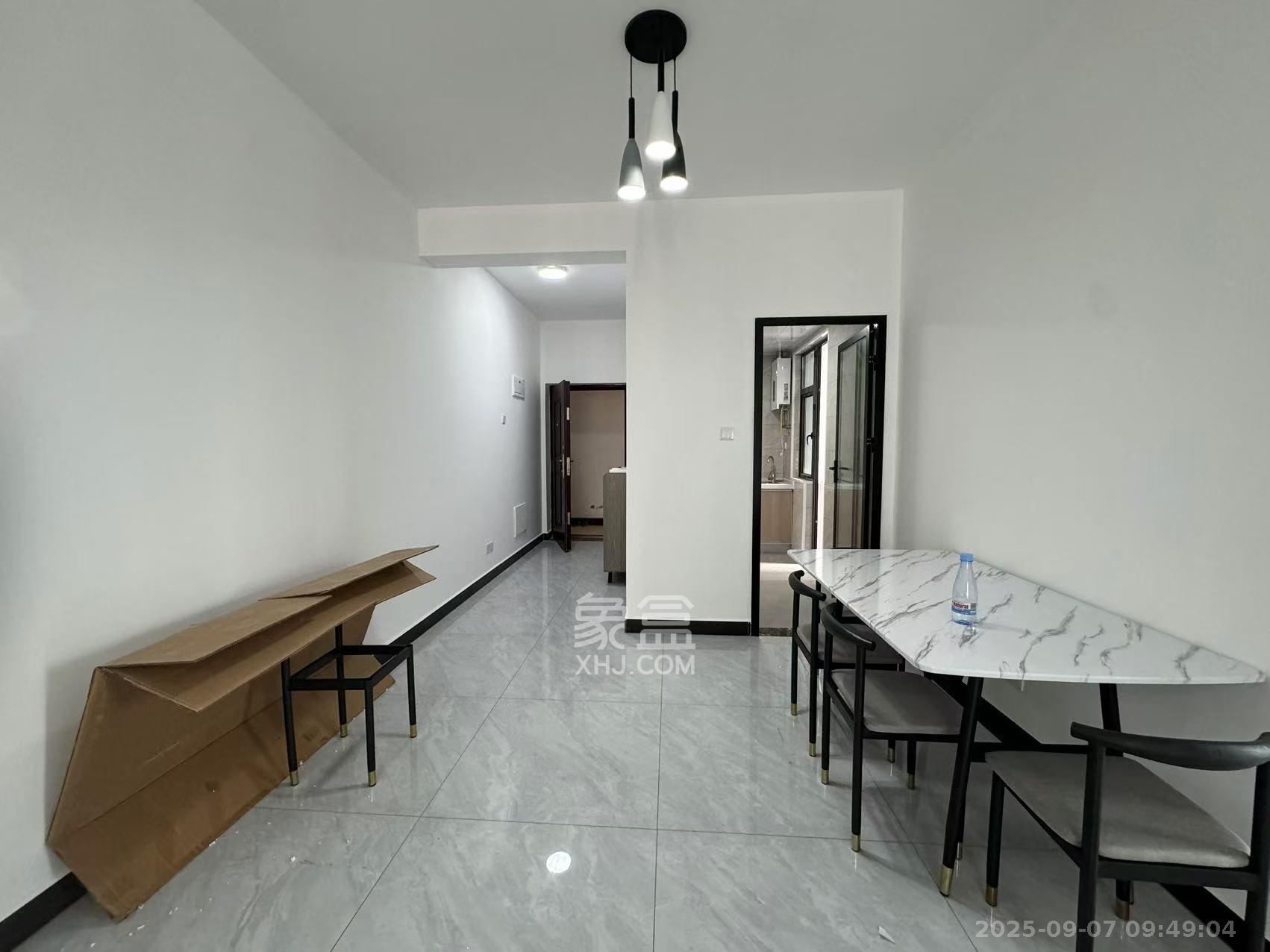 江山帝景哈佛 1室1厅1卫 1400.0元/月 江山帝景哈佛 1室1厅1卫 1400.0元/月室内图