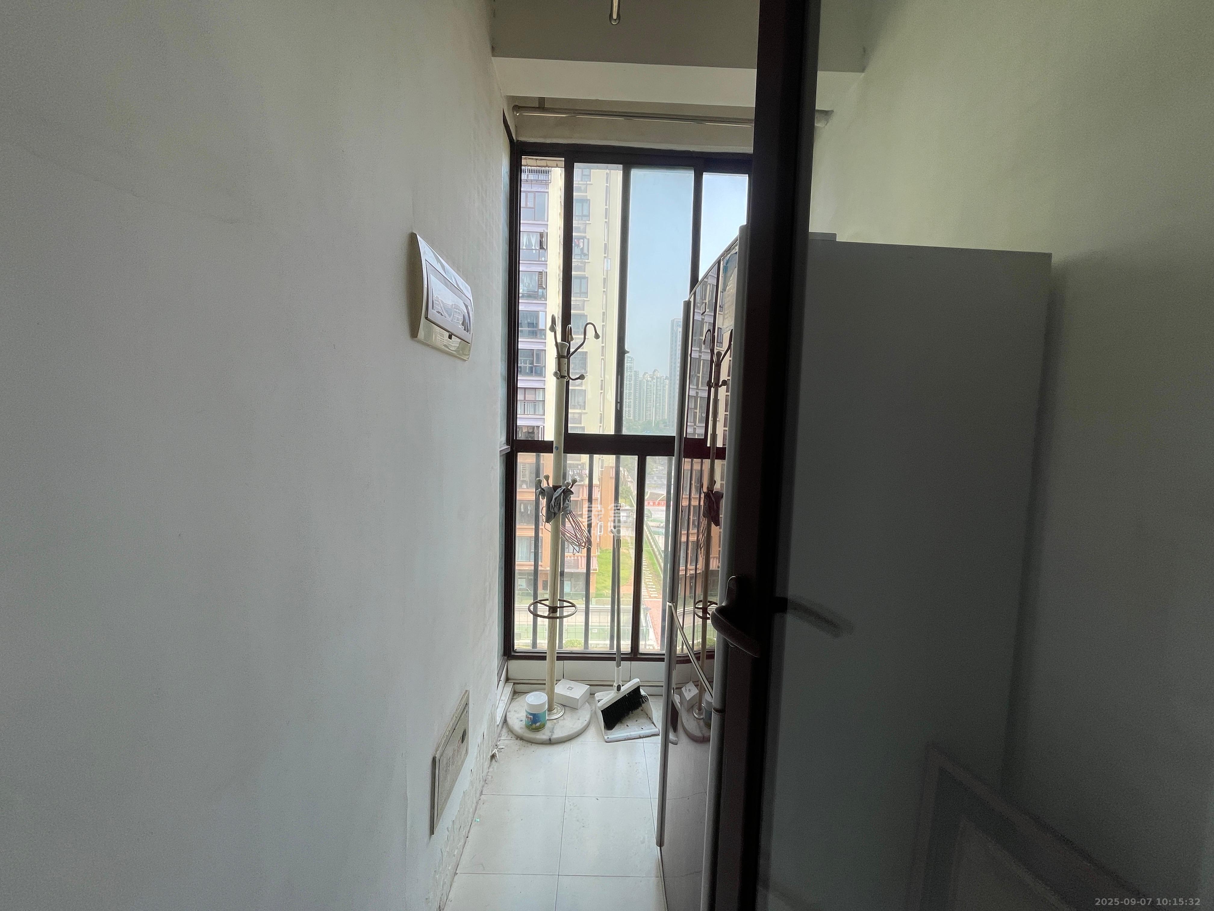 鹏基诺亚山林  2室1厅1卫    1600.0元/月室内图