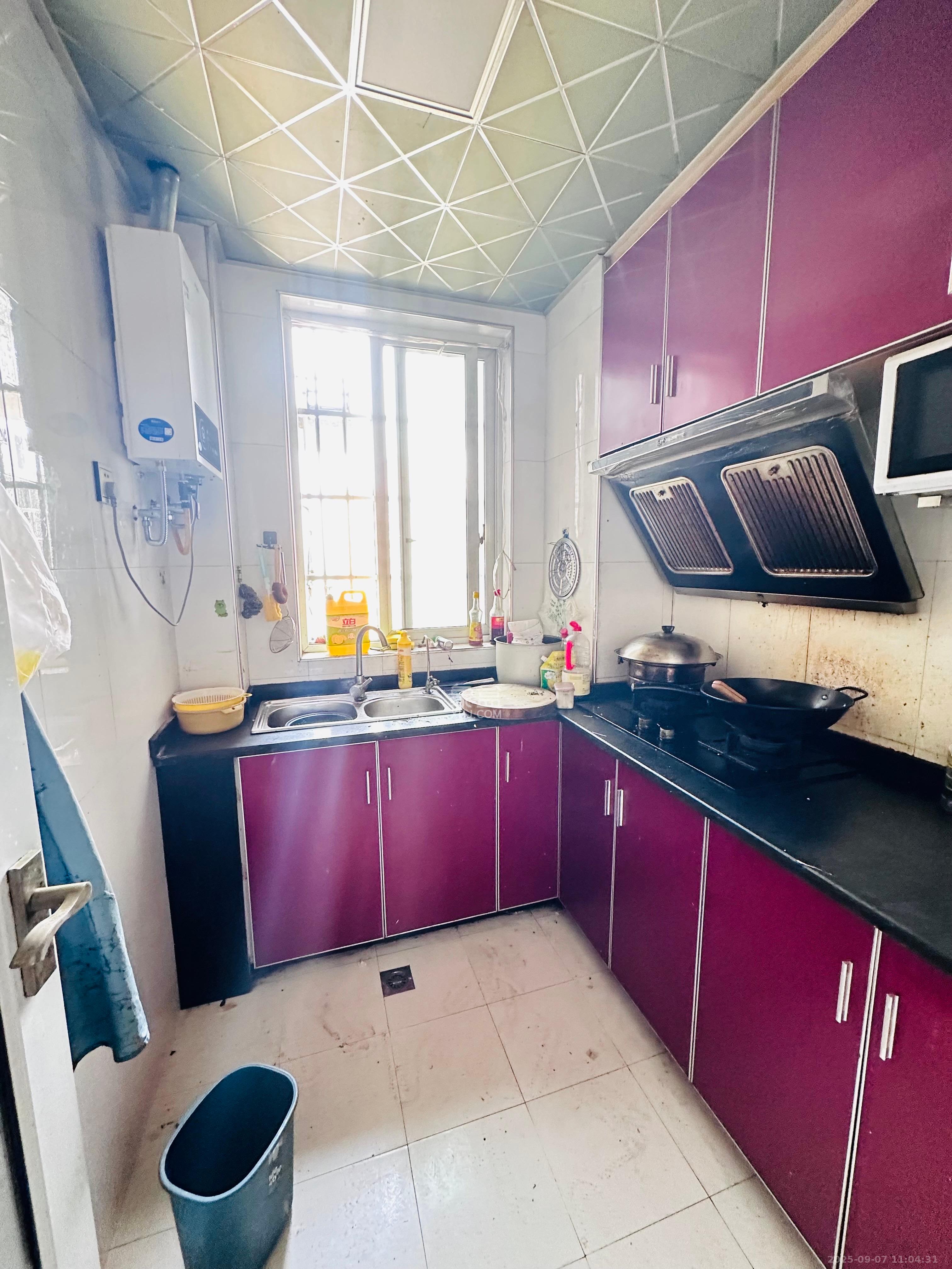 明天一城  2室2厅1卫    1500.0元/月室内图