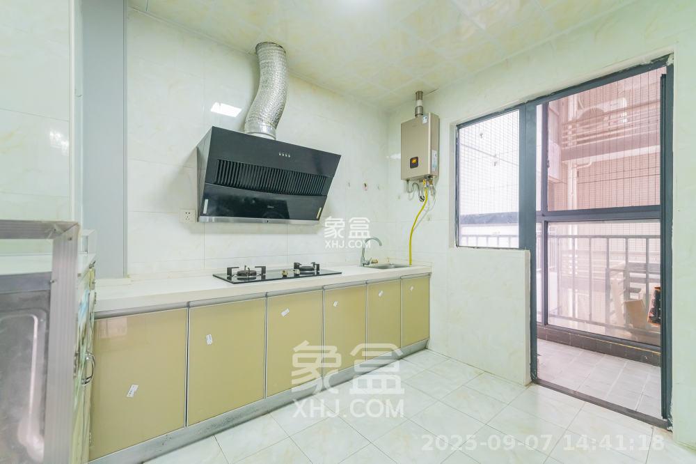 恒基凯旋门三期  3室2厅1卫    2500.0元/月室内图