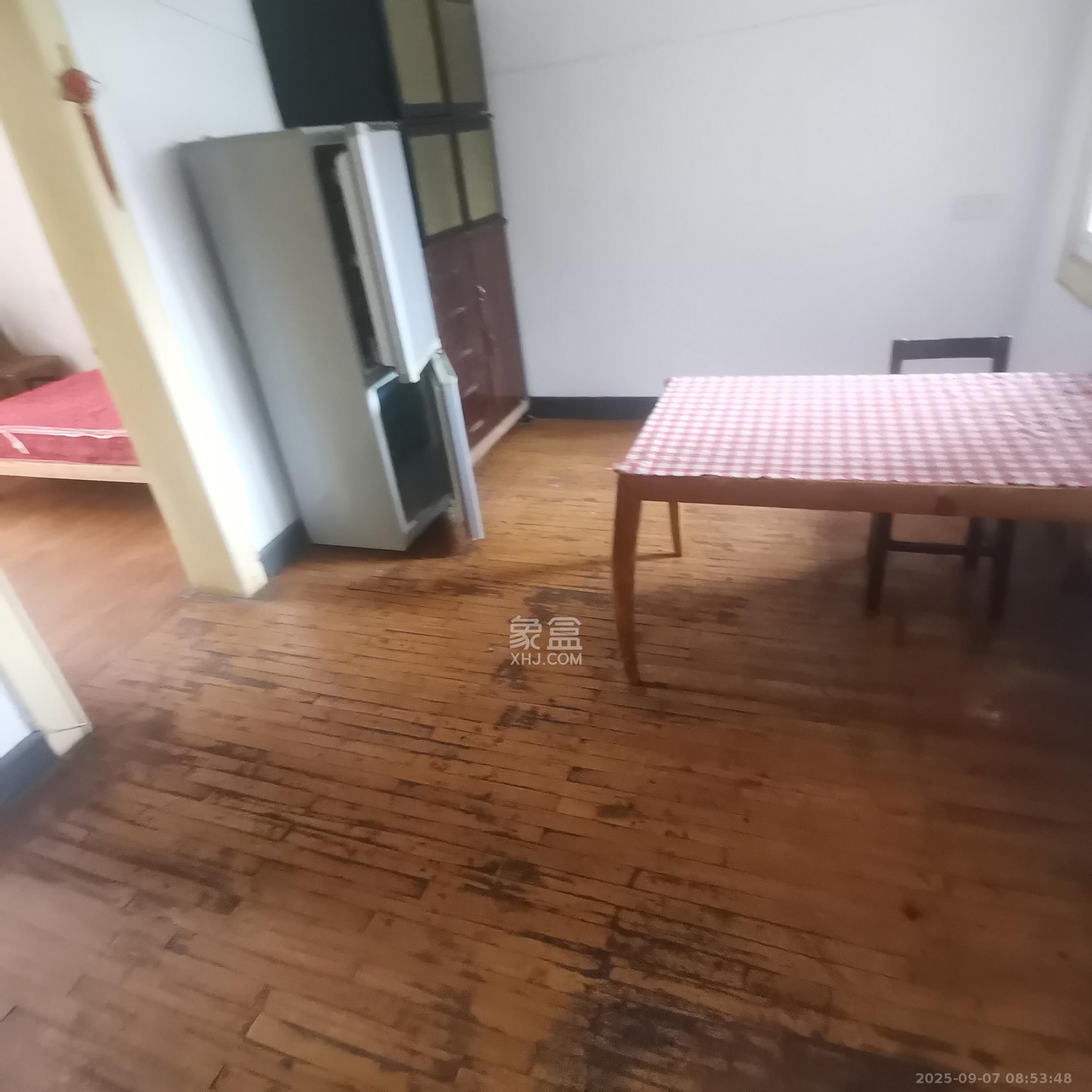 中南家园 1室0厅0卫 1300.0元/月 中南家园 1室0厅0卫 1300.0元/月室内图