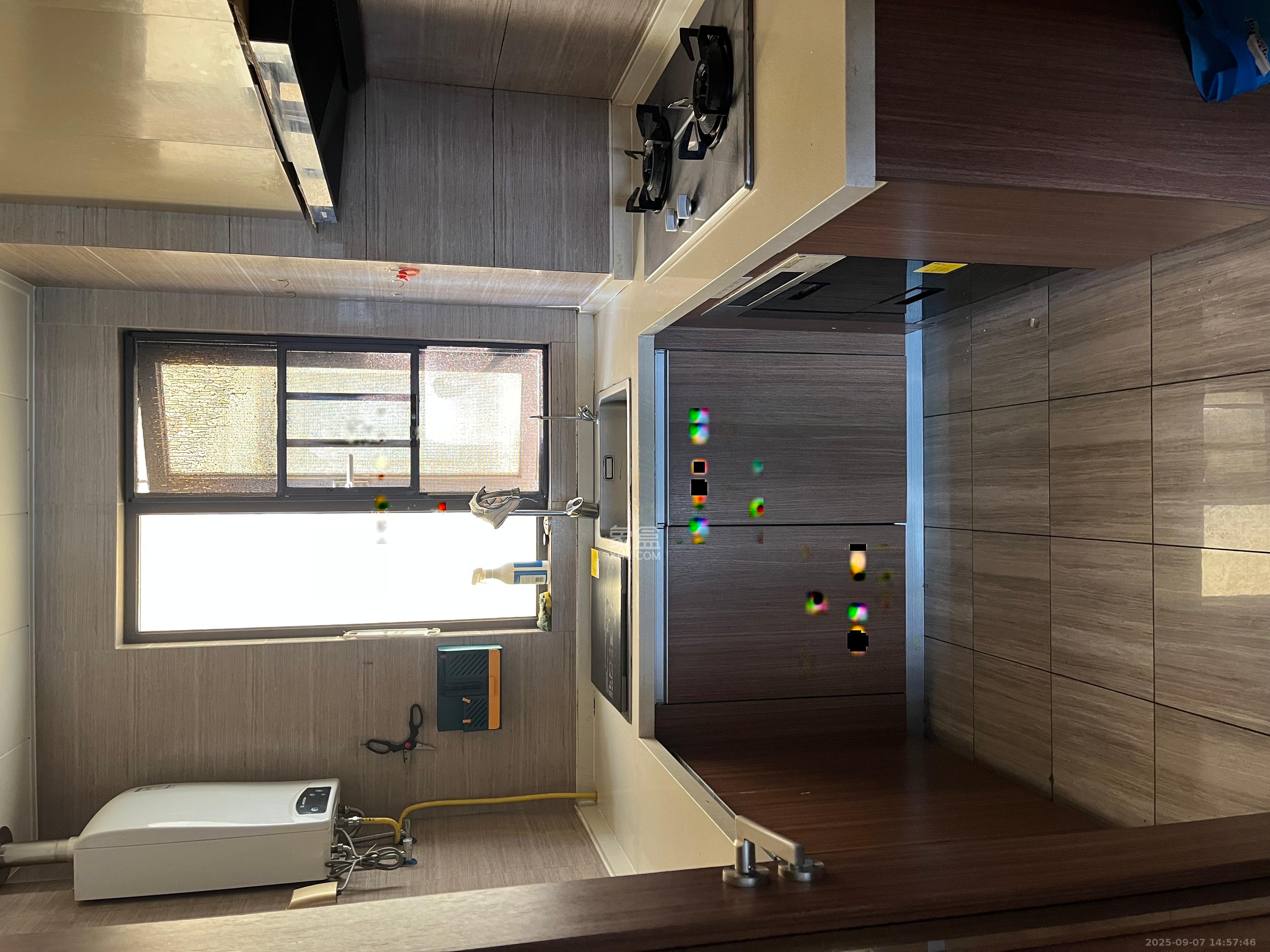 阳光城尚东湾蜜桃园 4室2厅2卫 2900.0元/月 阳光城尚东湾蜜桃园 4室2厅2卫 2900.0元/月室内图