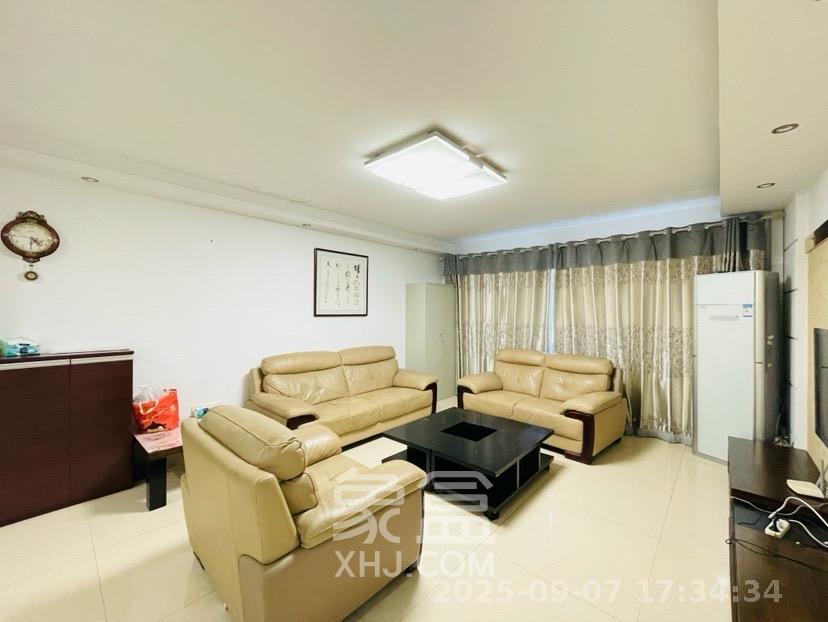 鸿园小区 3室1厅1卫 3300.0元/月 鸿园小区 3室1厅1卫 3300.0元/月室内图