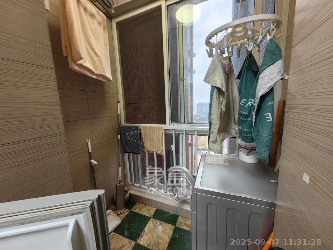 先锋东外滩  2室1厅1卫    1900.0元/月 先锋东外滩  2室1厅1卫    1900.0元/月室内图