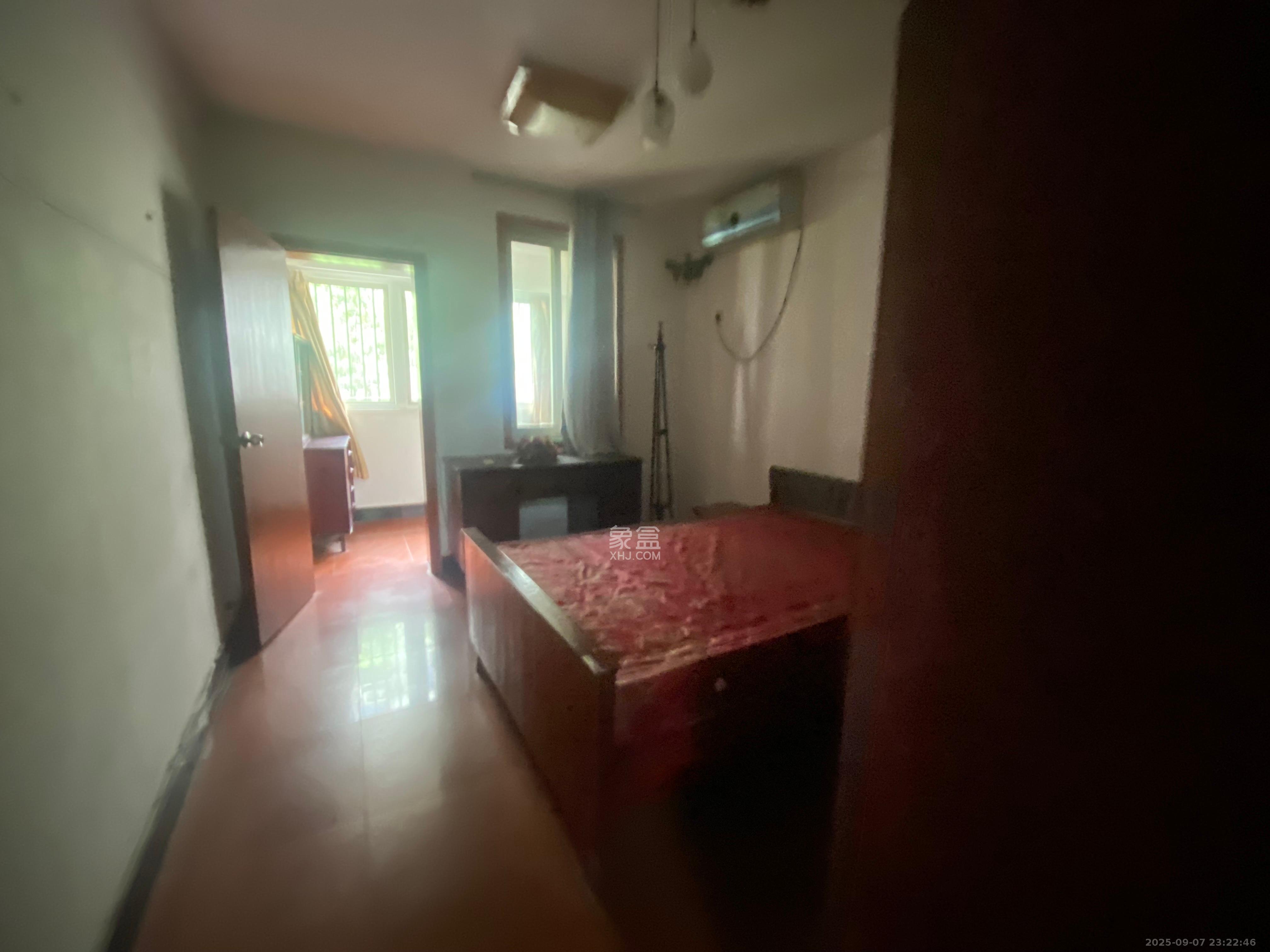 东广济桥社区 1室1厅1卫 1800.0元/月 东广济桥社区 1室1厅1卫 1800.0元/月室内图