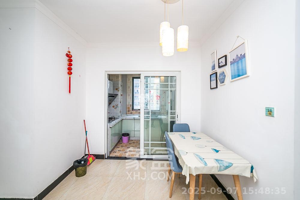 荣盛花语书苑  3室1厅1卫    2800.0元/月室内图