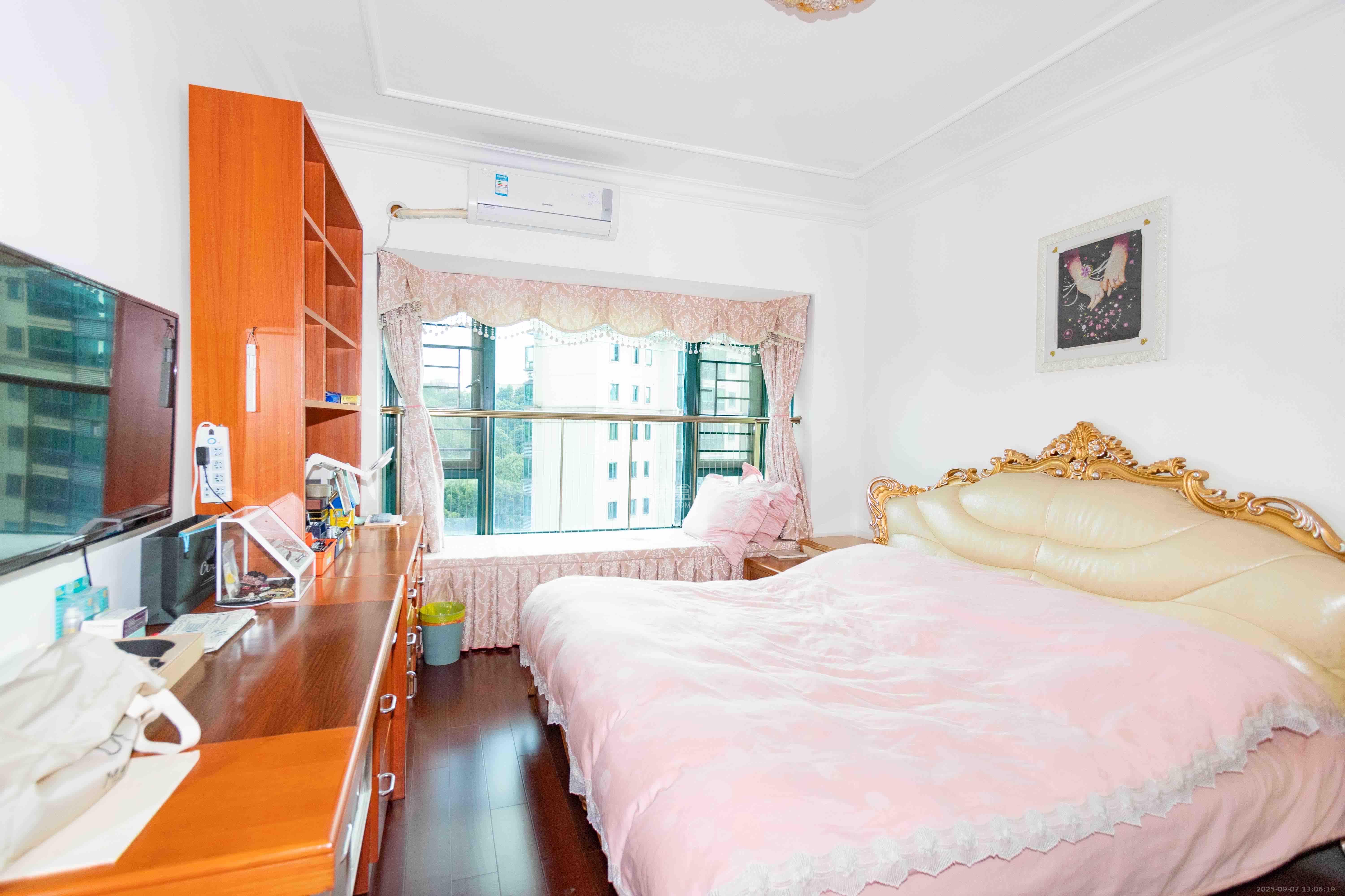 恒大城  3室2厅2卫    2500.0元/月 恒大城  3室2厅2卫    2500.0元/月室内图1