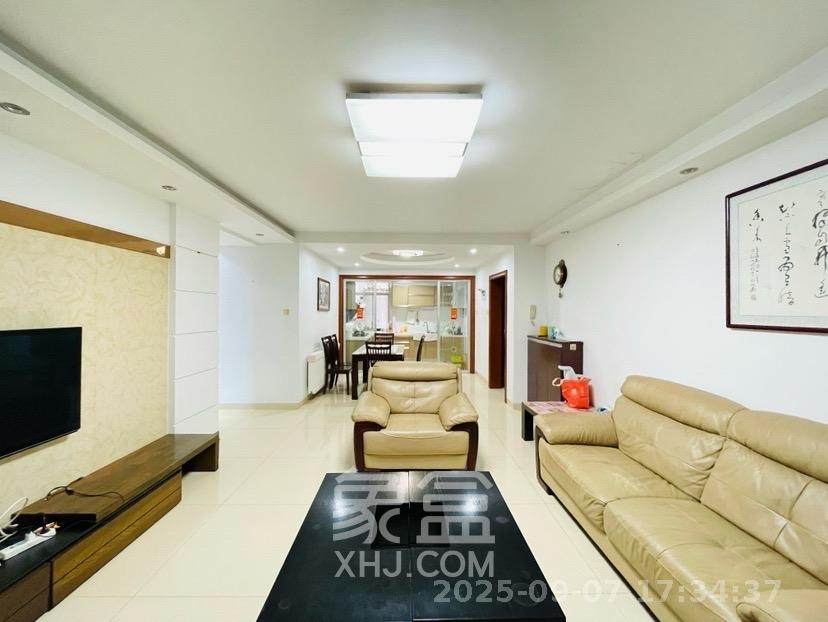 鸿园小区 3室1厅1卫 3300.0元/月 鸿园小区 3室1厅1卫 3300.0元/月室内图