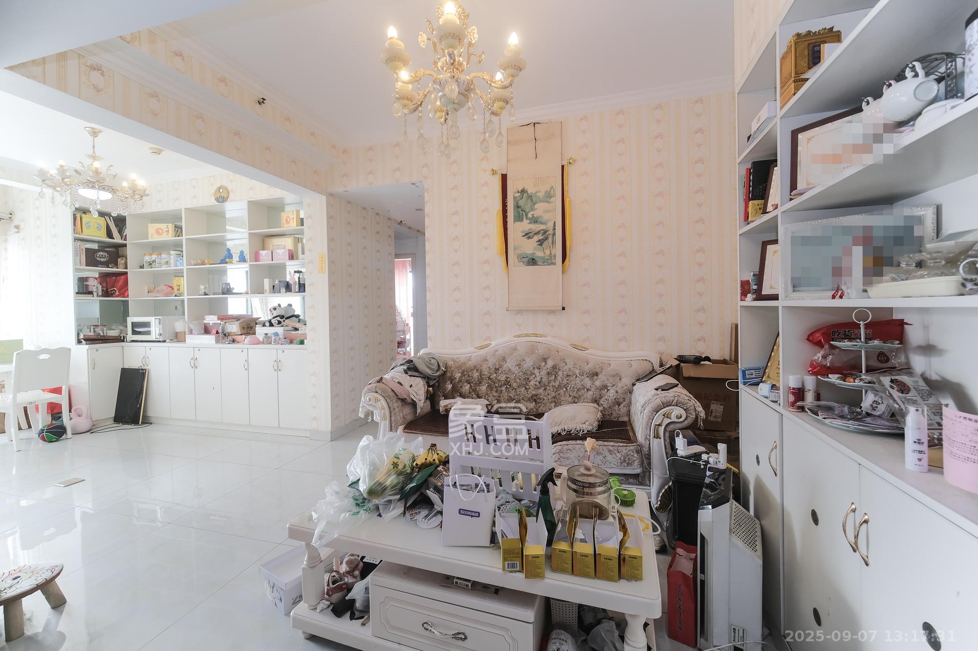 山水湾  3室2厅1卫    66.8万 山水湾  3室2厅1卫    66.8万客厅