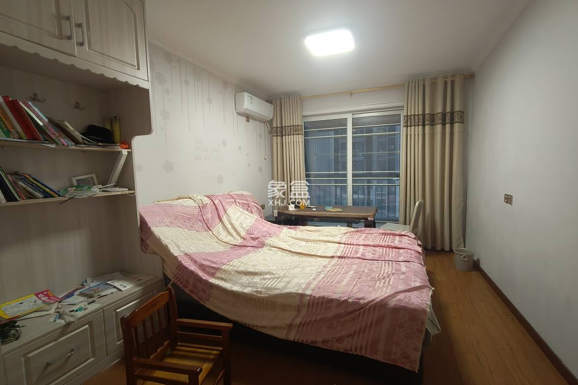 栗源小区 4室2厅2卫 2500.0元/月 栗源小区 4室2厅2卫 2500.0元/月室内图