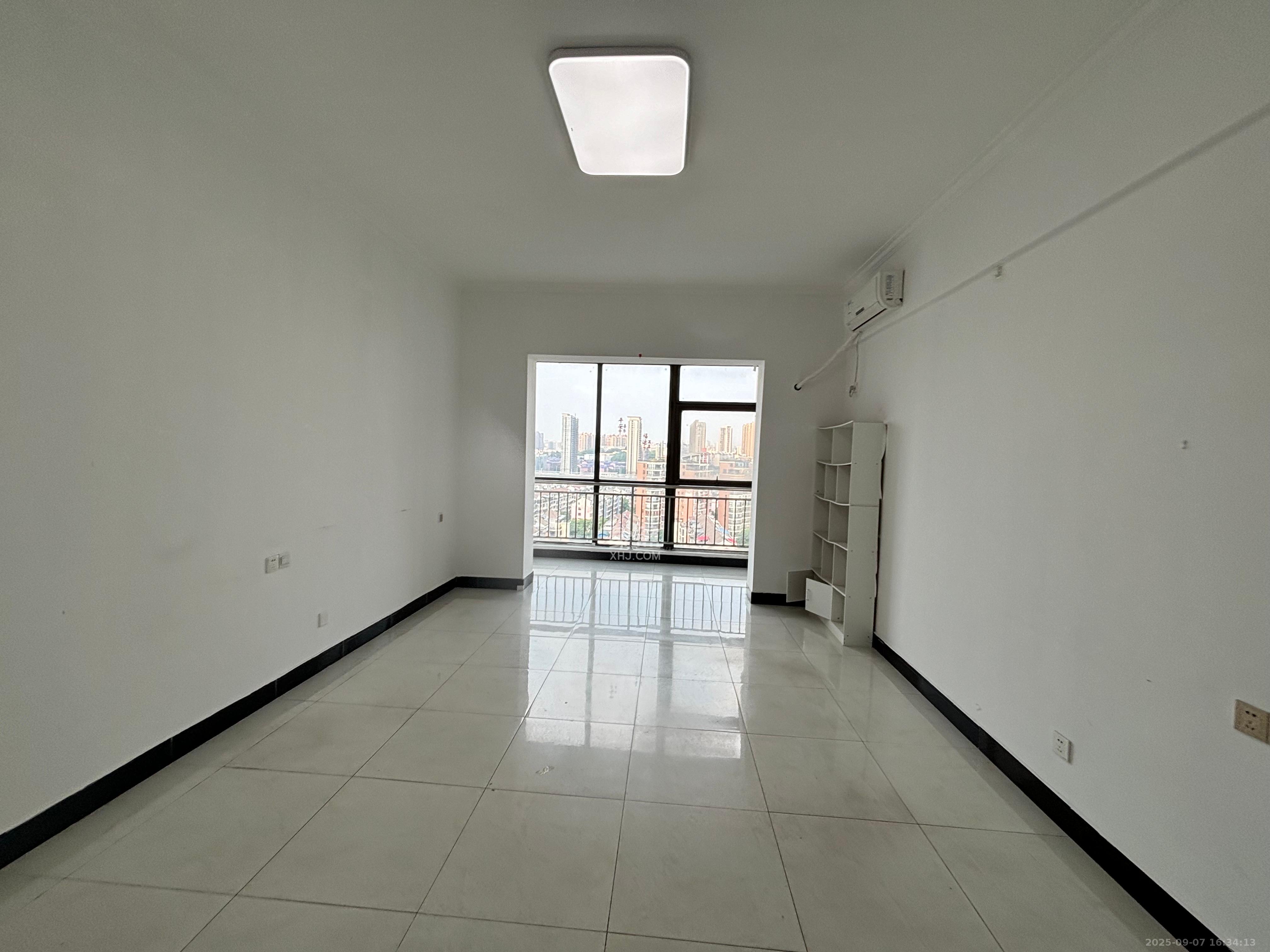 乐尚城 1室1厅1卫 1500.0元/月 乐尚城 1室1厅1卫 1500.0元/月室内图