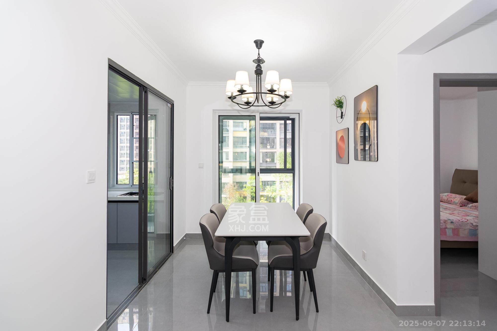 亿达智造小镇望天悦 0室0厅0卫 75.0万 亿达智造小镇望天悦 0室0厅0卫 75.0万客厅