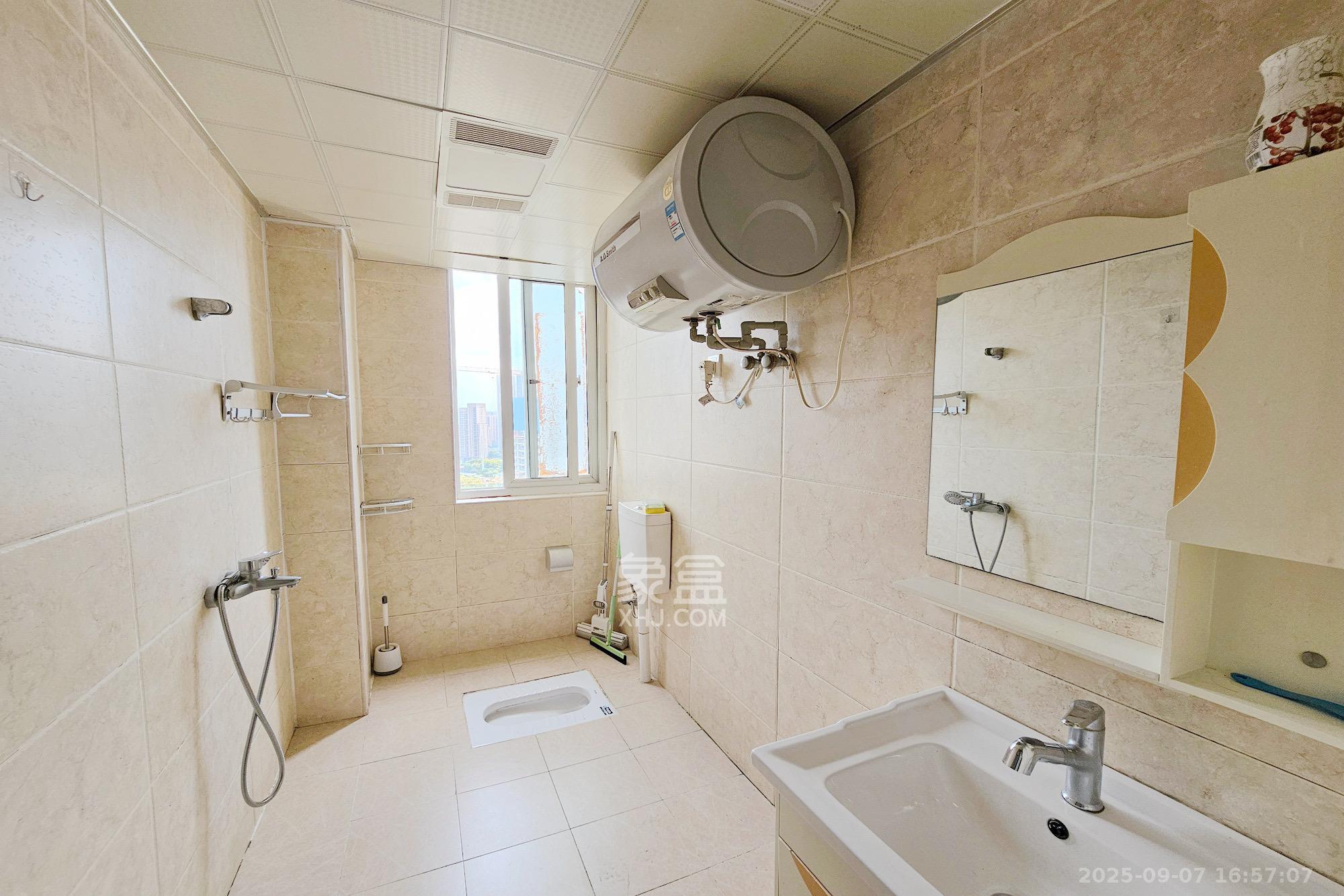 嘉宇盛世华章  3室2厅2卫    3200.0元/月室内图