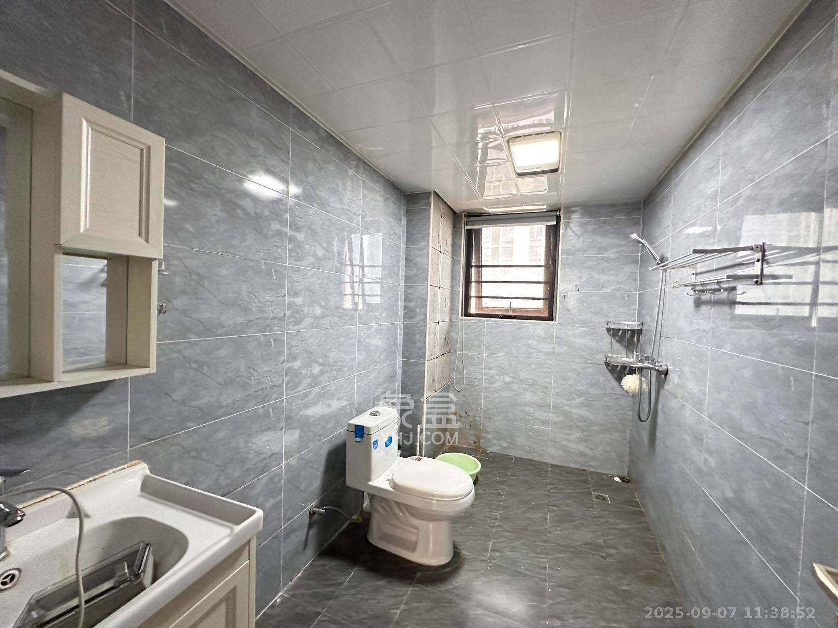 明昇壹城(明昇时代广场)二期 4室2厅3卫 3100.0元/月 明昇壹城(明昇时代广场)二期 4室2厅3卫 3100.0元/月室内图