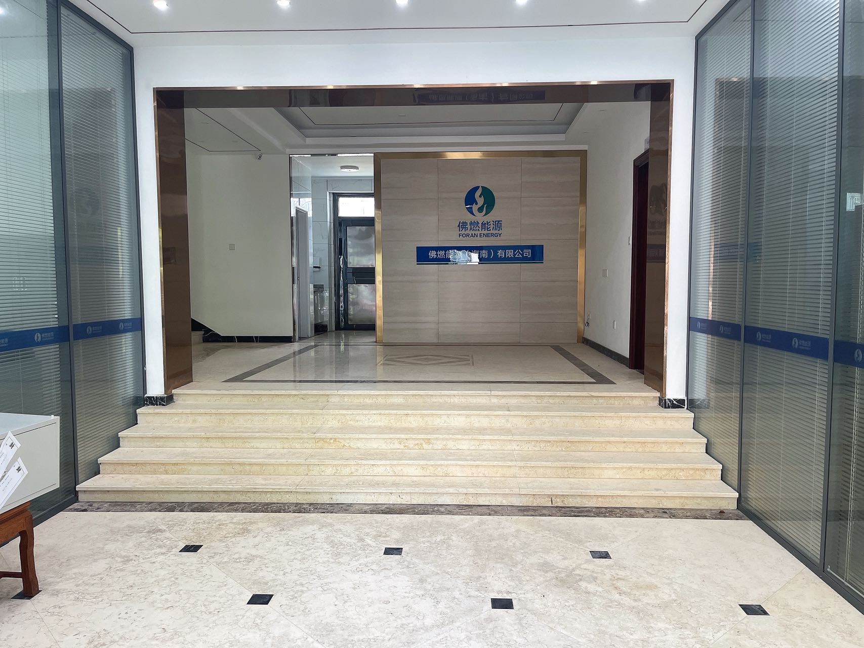 阳光小区 8室3厅6卫 40000.0元/月 阳光小区 8室3厅6卫 40000.0元/月室内图