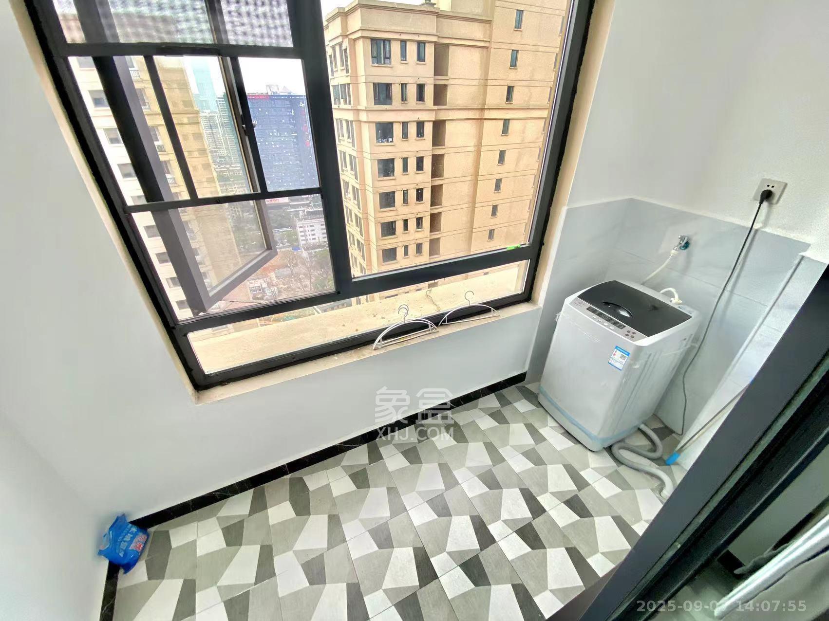 韭菜园嘉苑  2室2厅1卫    3200.0元/月室内图