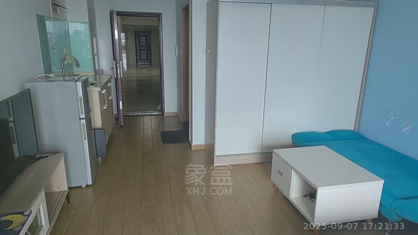 中泰财富湘江  1室1厅1卫    1300.0元/月 中泰财富湘江  1室1厅1卫    1300.0元/月室内图