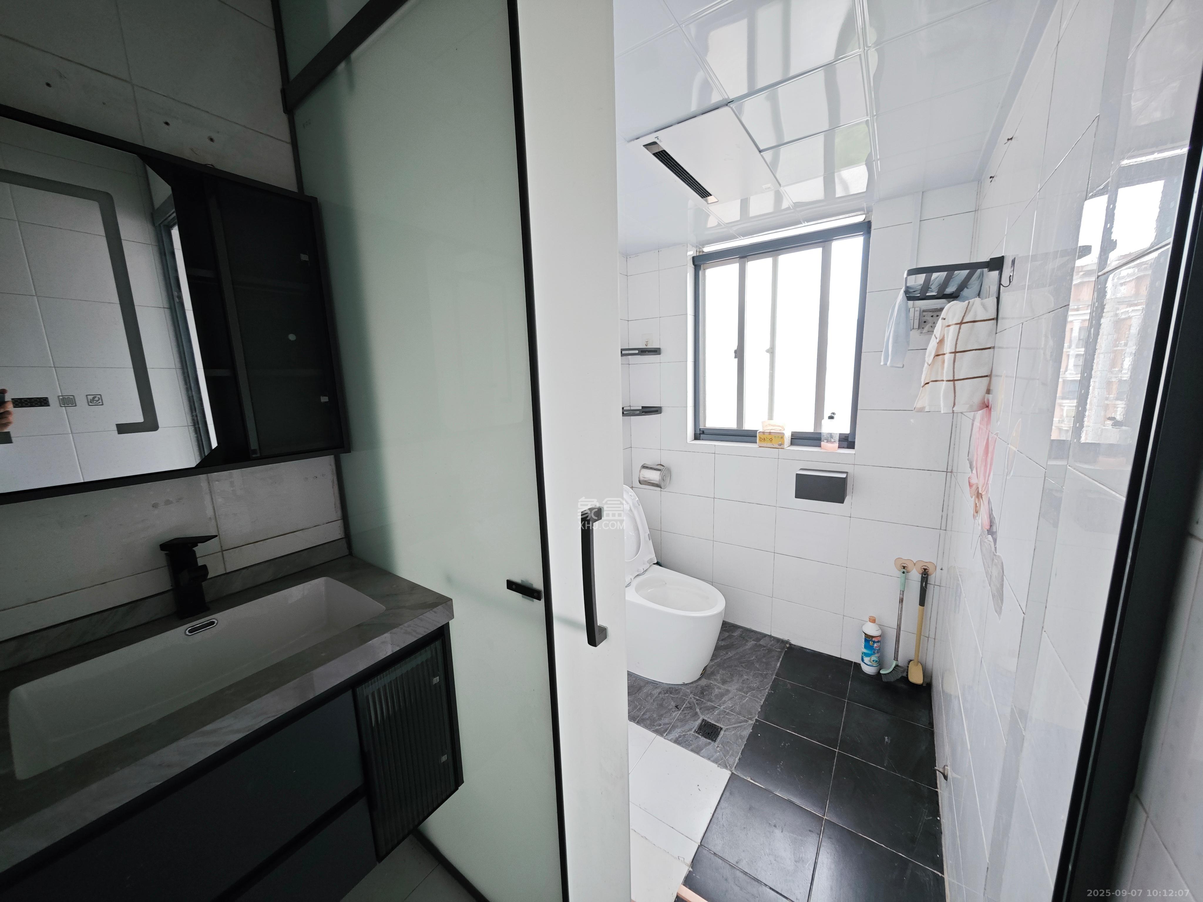 福乐名园 4室2厅2卫 4000.0元/月 福乐名园 4室2厅2卫 4000.0元/月室内图