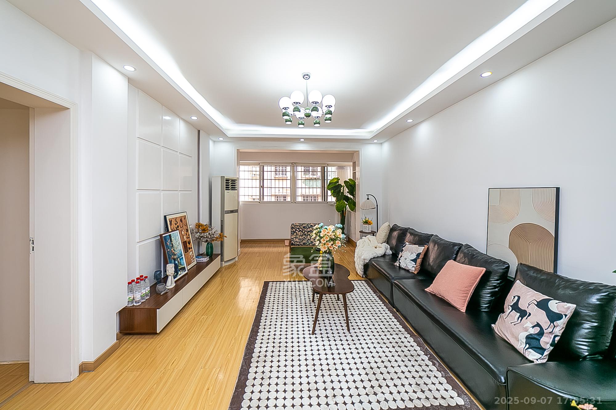 富绿新村  2室2厅1卫    56.8万 富绿新村  2室2厅1卫    56.8万