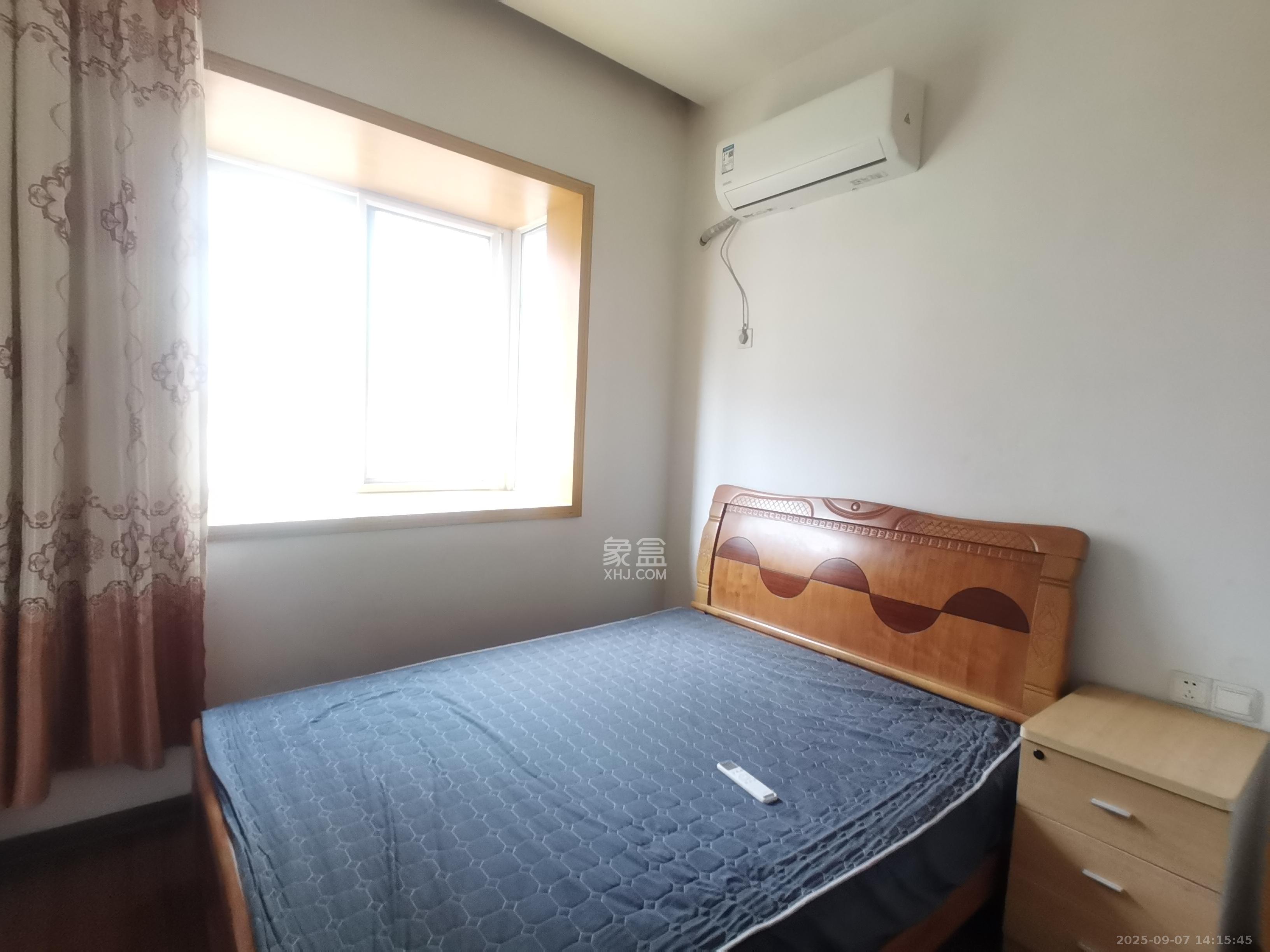 东城名苑  2室2厅2卫    1200.0元/月 东城名苑  2室2厅2卫    1200.0元/月室内图