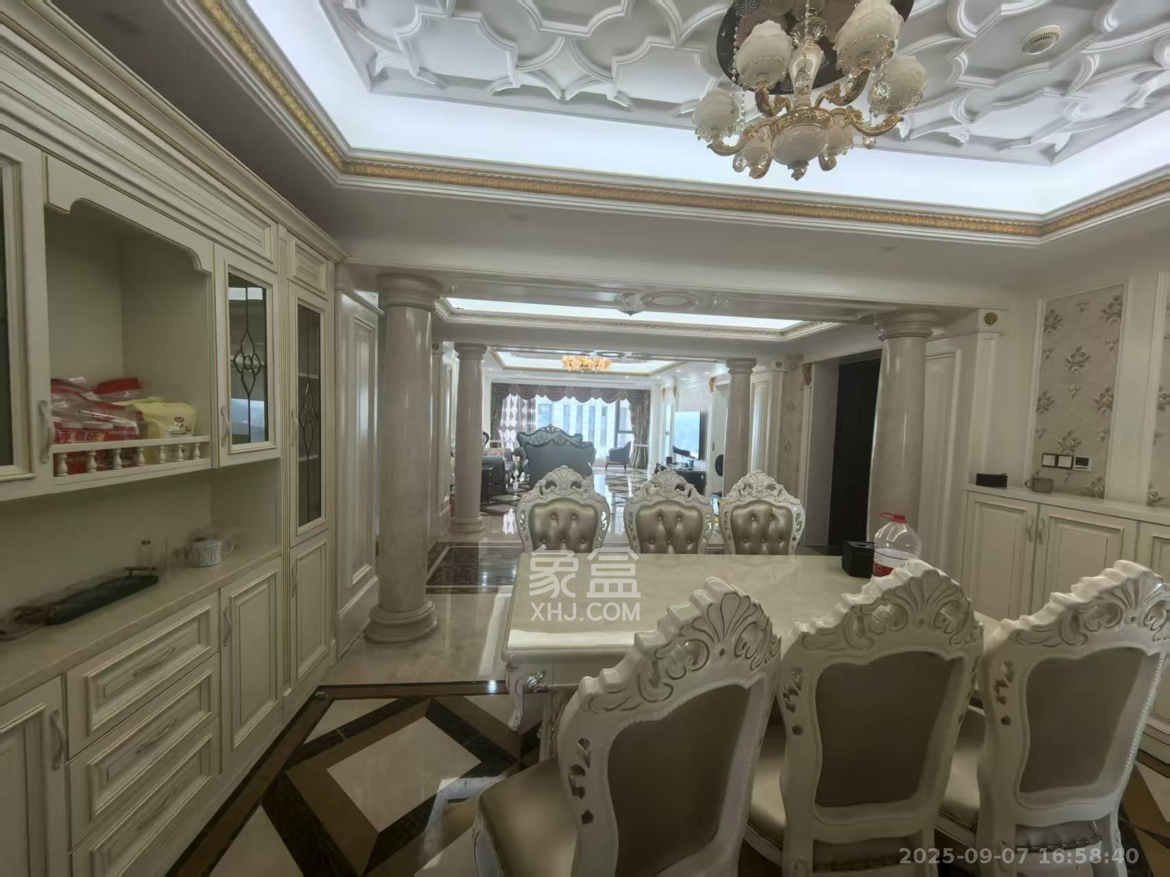 万达公馆  3室2厅3卫    10000.0元/月室内图