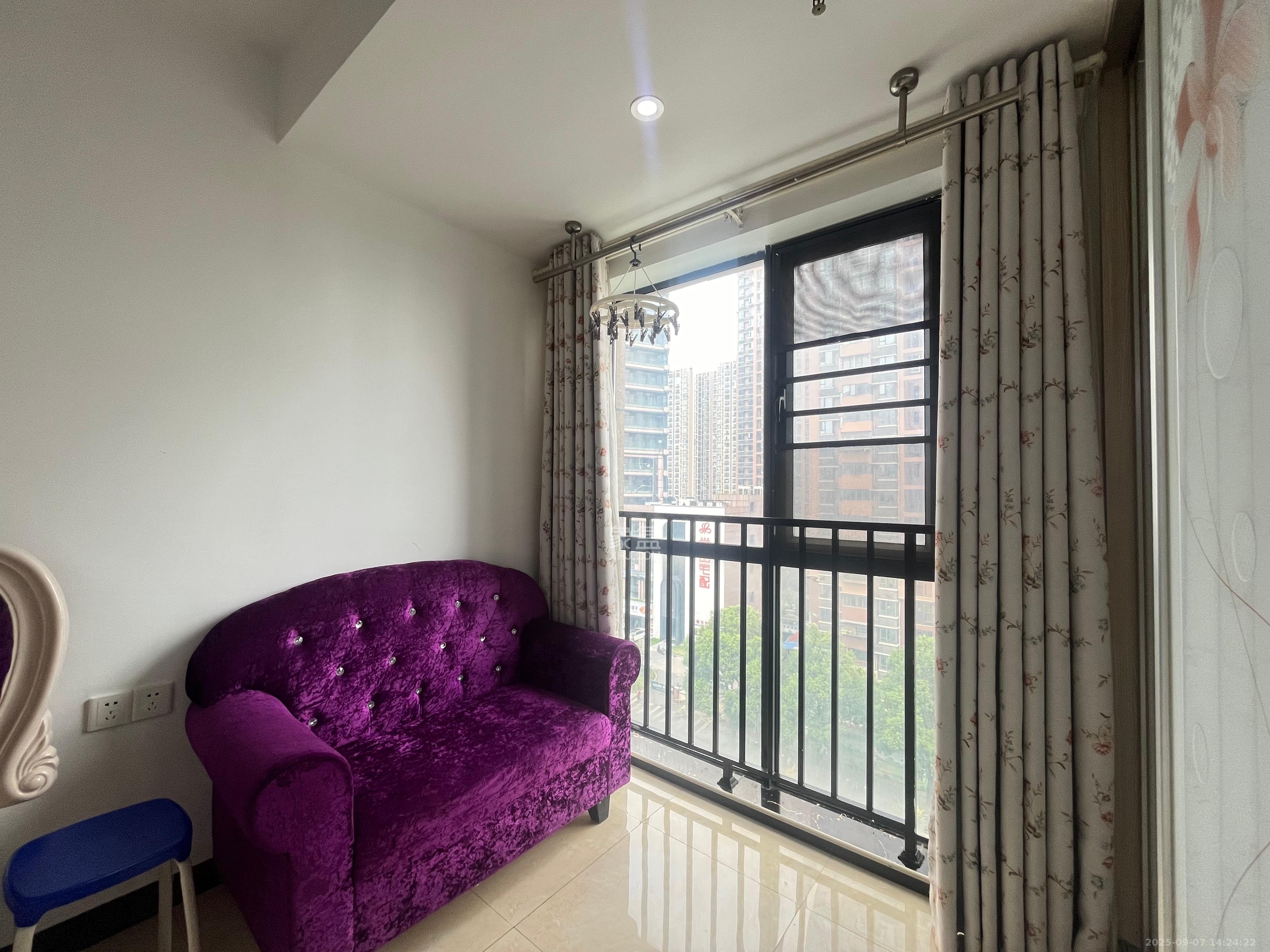 佳兴国际汇  1室0厅1卫    1400.0元/月室内图