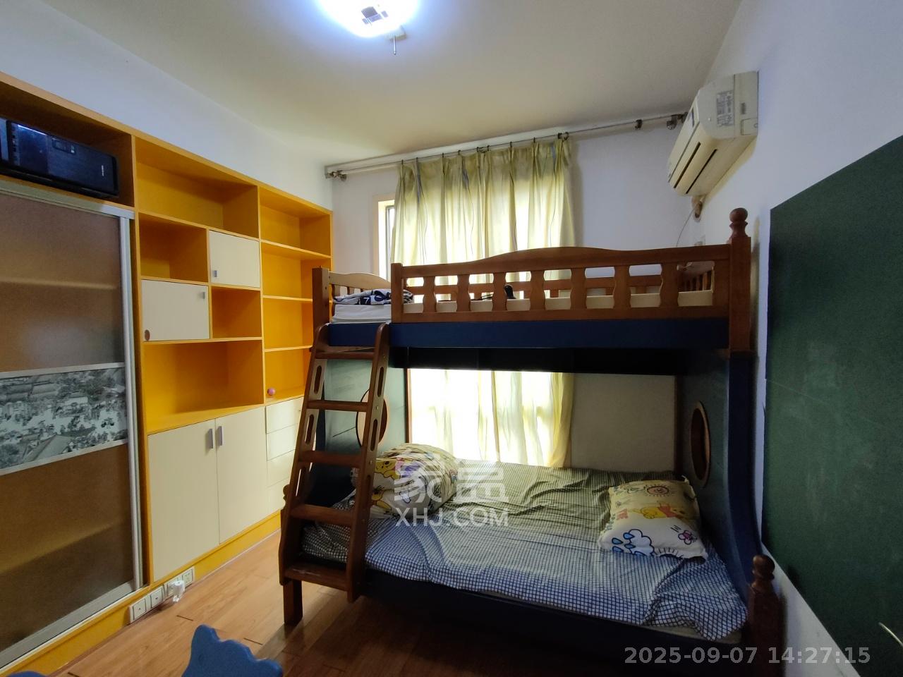 仁和香堤雅境  2室2厅1卫    2400.0元/月室内图