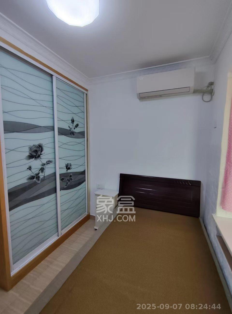 晨兴家园  2室1厅1卫    2400.0元/月室内图