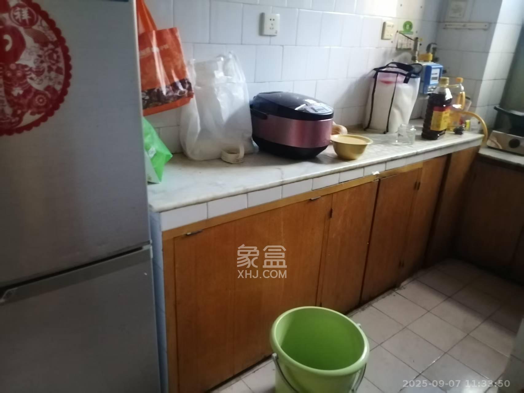 浦沅生活一区 2室1厅1卫 1600.0元/月 浦沅生活一区 2室1厅1卫 1600.0元/月室内图